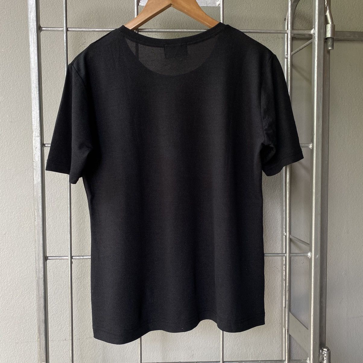 Fendi FENDI Black Logo-Embossed Fendi Tee Size M / US 6-8 / IT 42-44 - 2 Thumbnail
