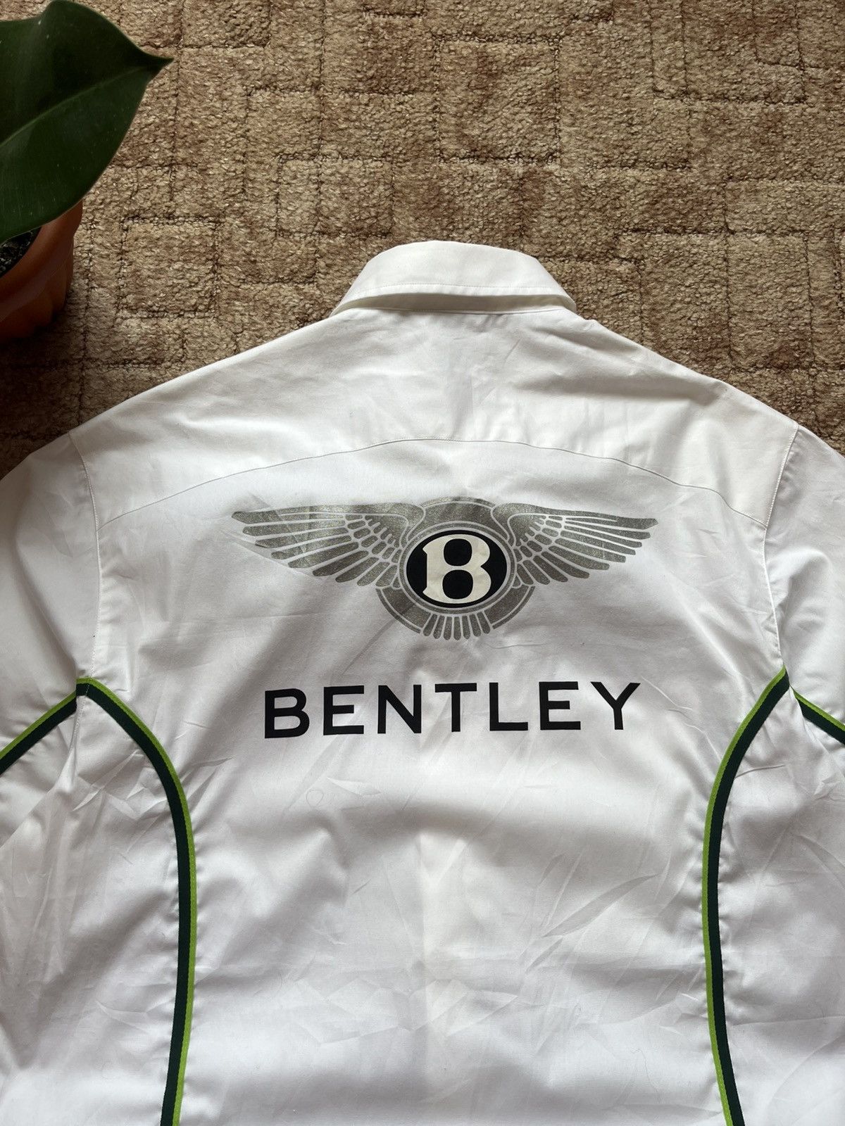 Bentley Vintage Bentley UK White Racing F1 Polo Shirt Streetwear Size US S / EU 44-46 / 1 - 2 Thumbnail