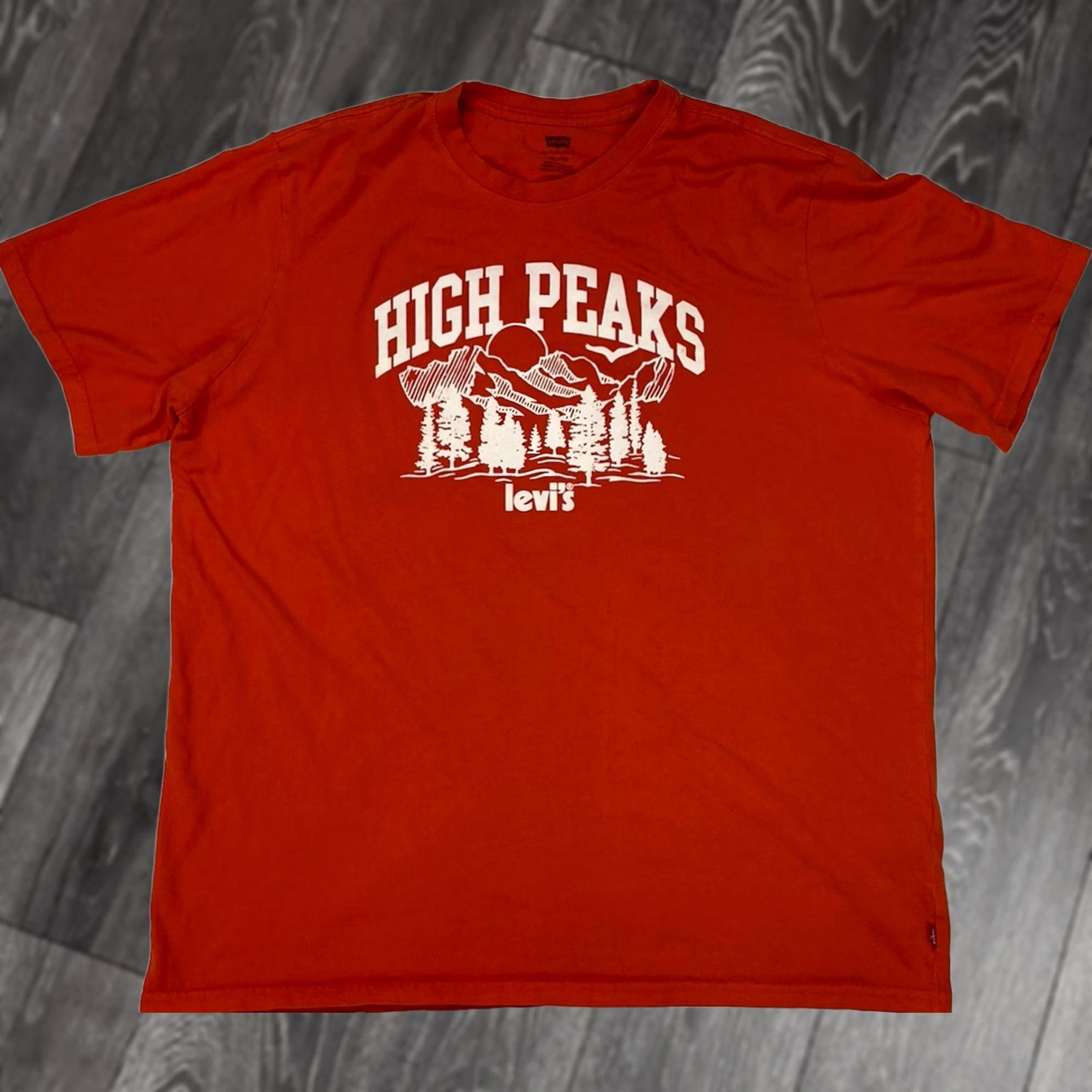 Levi's VINTAGE Levi's High Peaks Graphic T-shirt Men Relaxed Large Orange Short Sleeve Size US L / EU 52-54 / 3 - 1 Thumbnail