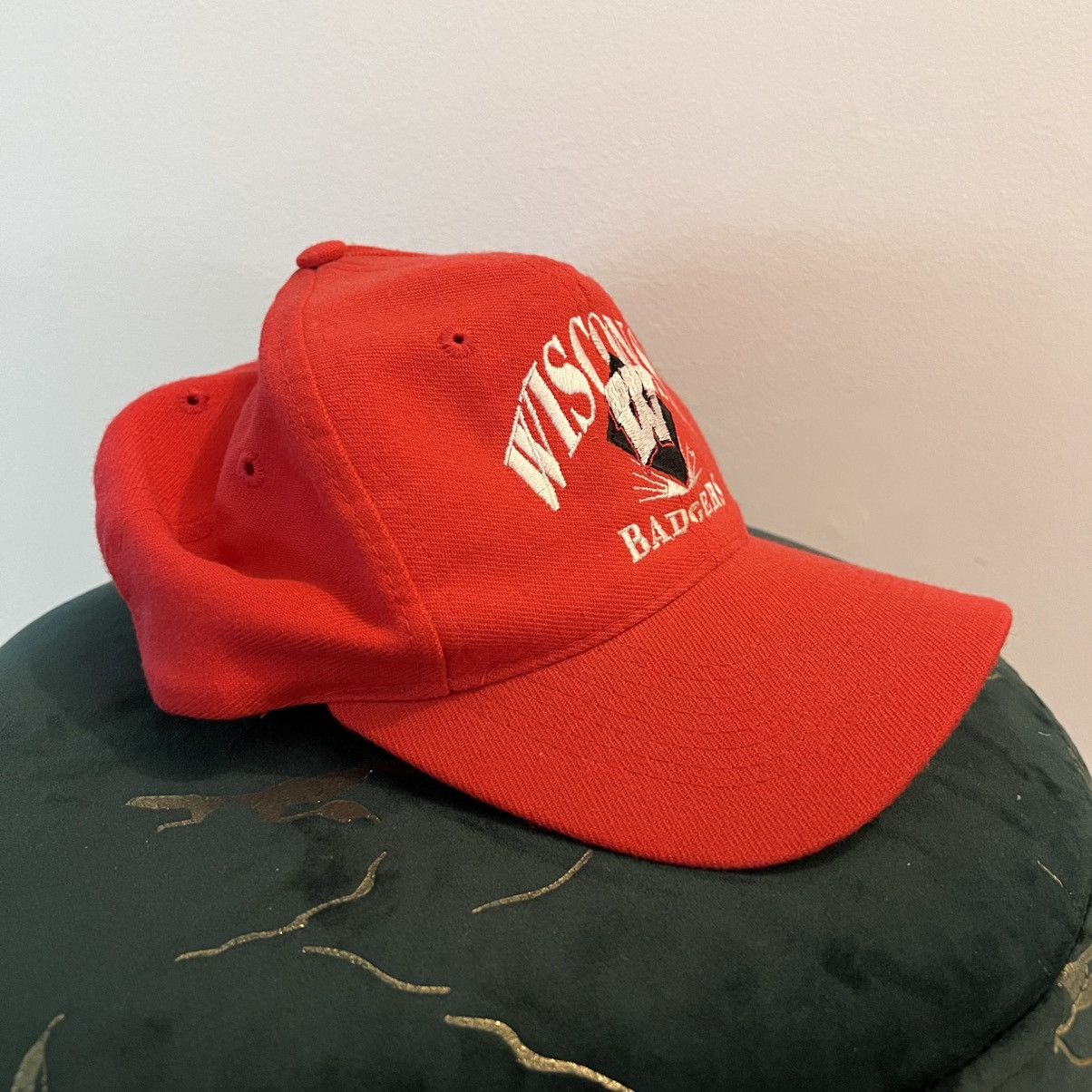 Other Vintage University of Wisconsin Badgers Red Snapback Hat Size ONE SIZE - 4 Thumbnail