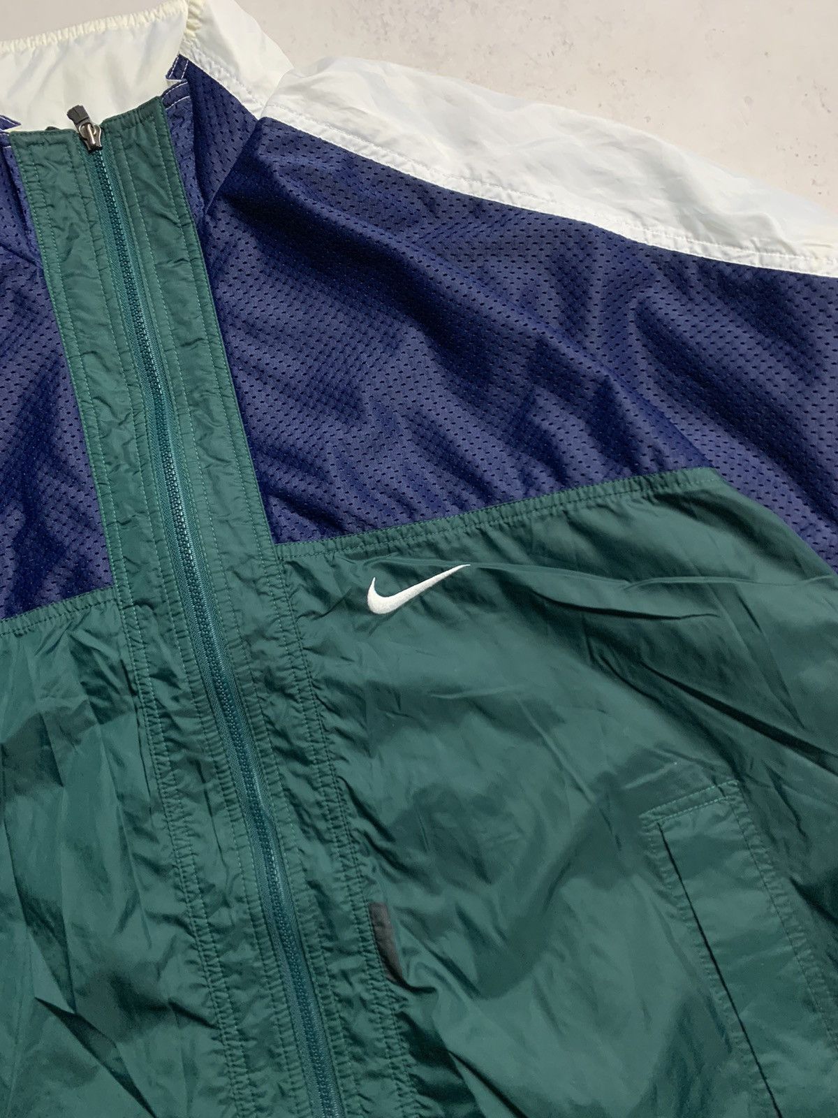 Nike Vintage Nike Swoosh Nylon Olympic Jacket Y2K XL Size US XL / EU 56 / 4 - 6 Thumbnail