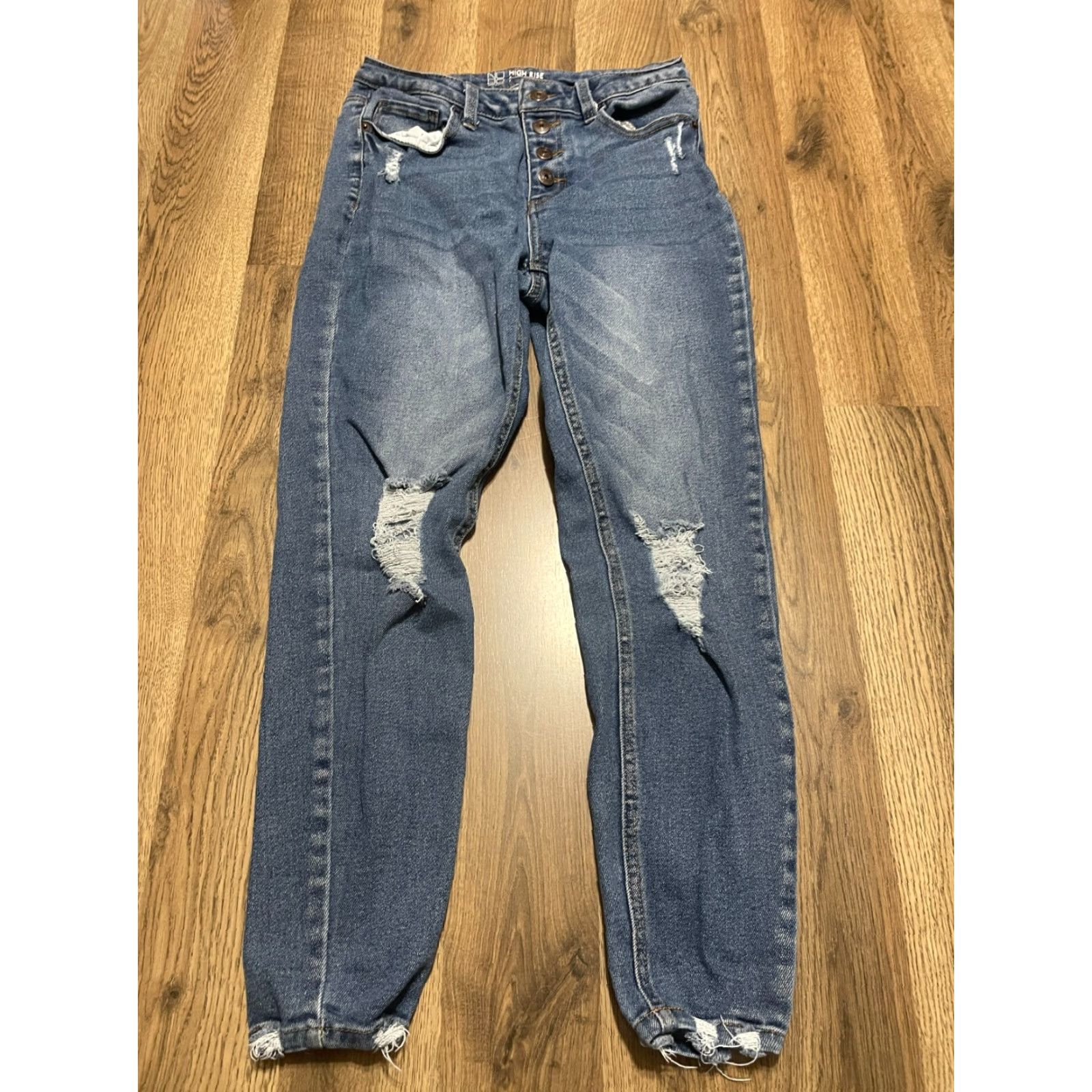 Vintage No Boundaries Jeans Women's 7 Blue Denim High Rise Skinny Distressed Jeans Womens Size 7 Blue Denim Distressed (Note: ensure 200 chars max) Size 28" / US 6 / IT 42 - 2 Thumbnail
