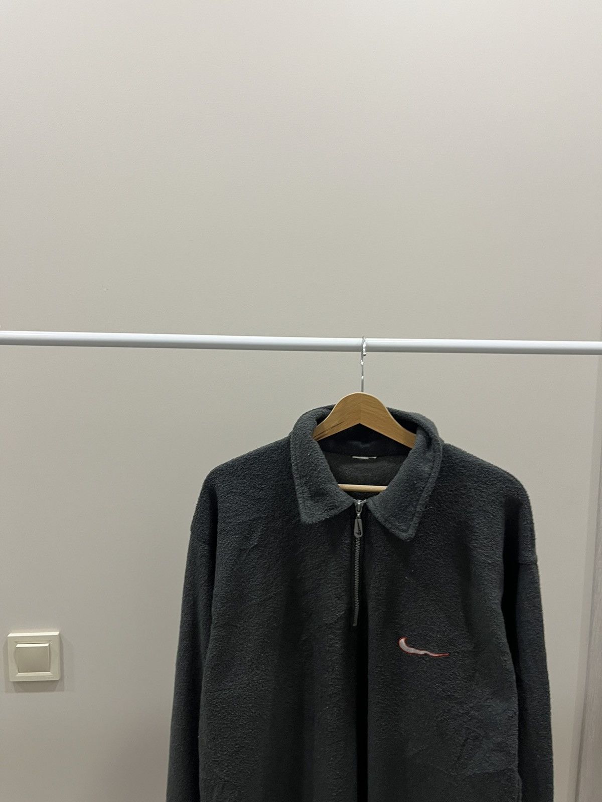 Nike Nike Vintage Fleece Mini Swoosh Japanese Avant Garde Y2K Size US XL / EU 56 / 4 - 2 Thumbnail