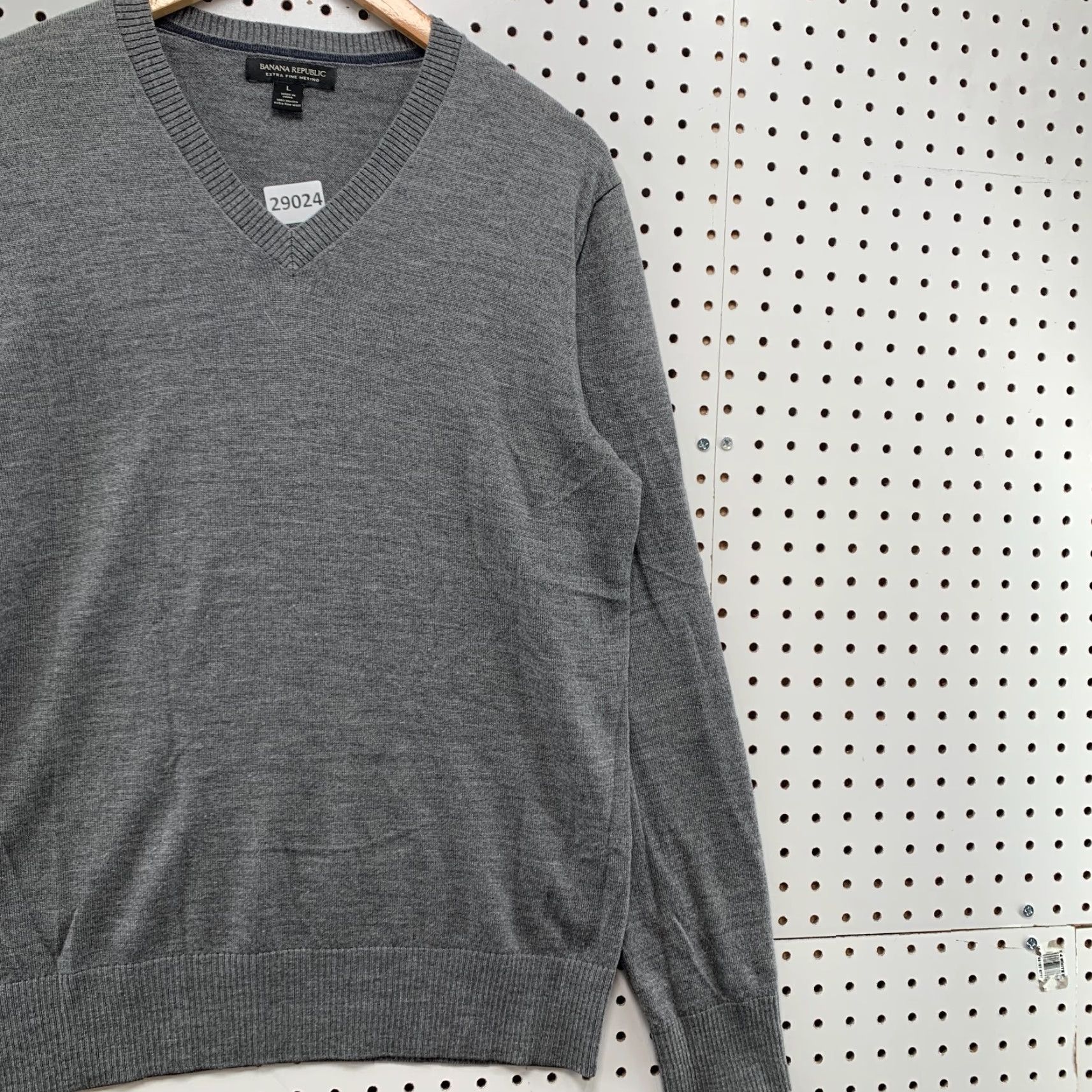 Banana Republic Banana Republic Sweater Men’s Large V-Neck 100% Merino Wool Pullover Gray Knit 22x27 Casual Winter Knitwear Mens Size US L / EU 52-54 / 3 - 4 Thumbnail