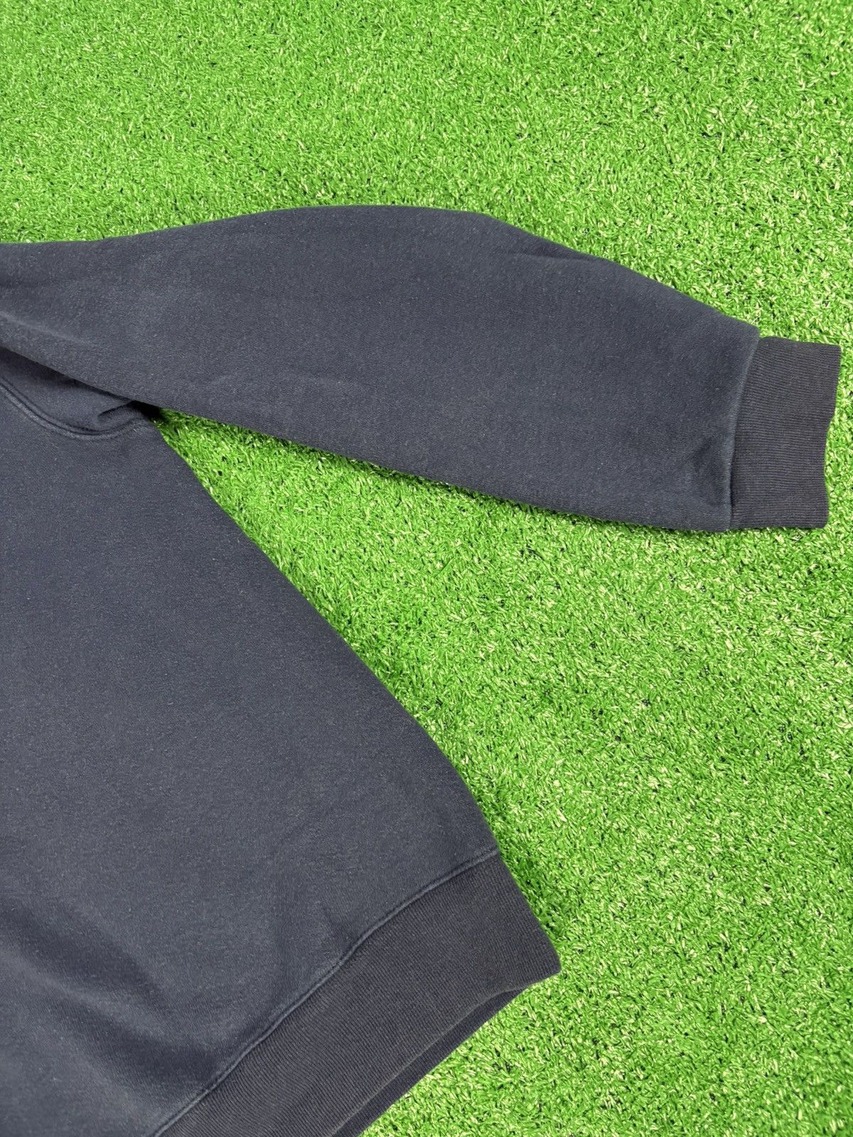 Vintage Vintage 1990s Navy Crewneck Size US S / EU 44-46 / 1 - 3 Thumbnail