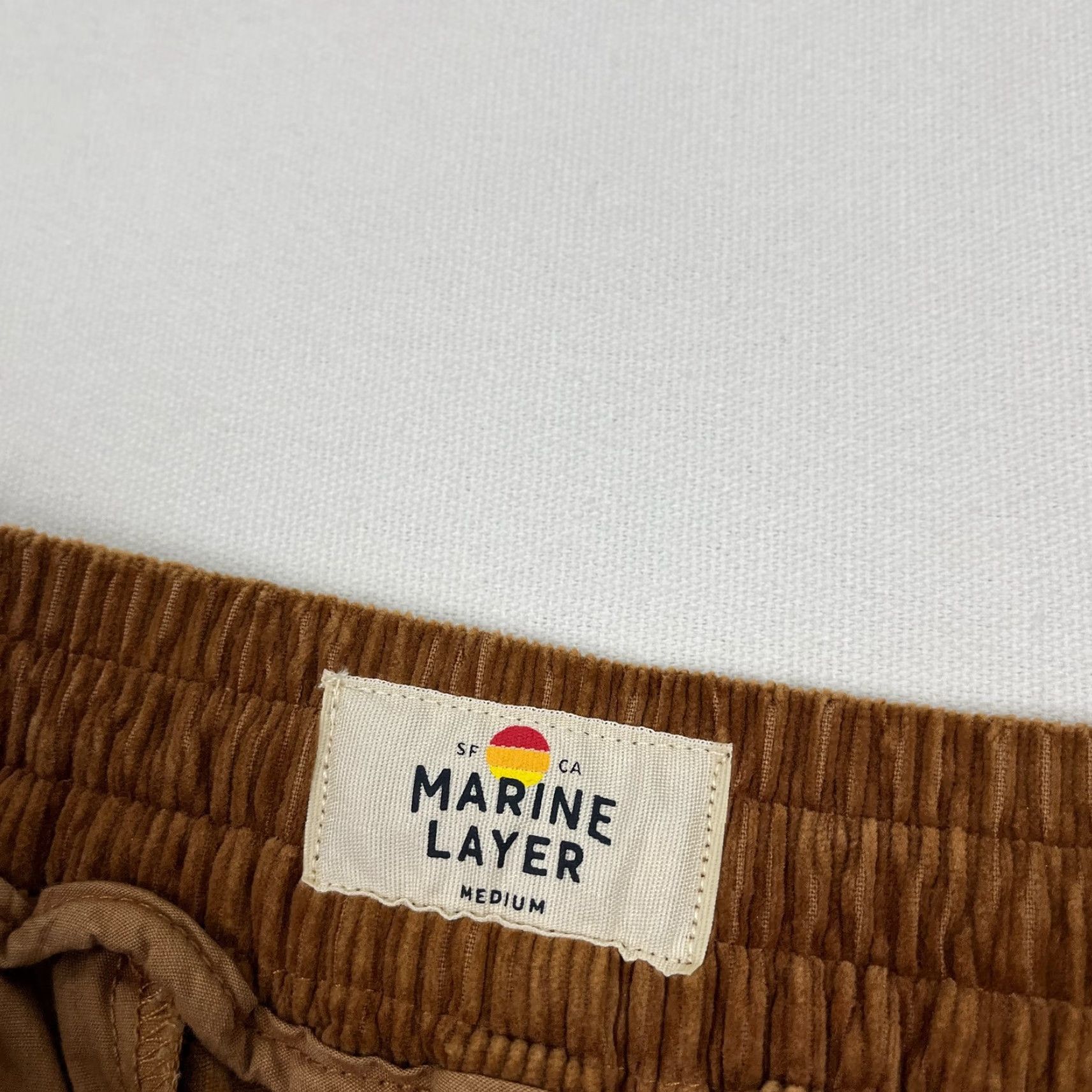 Marine Layer VINTAGE? No — Marine Layer Slim Fit Chino Pants Mens Medium x 30" Brown Corduroy 5-Pocket Zipper Button Flat Front Slim Rise Mid Size US 31 - 2 Thumbnail
