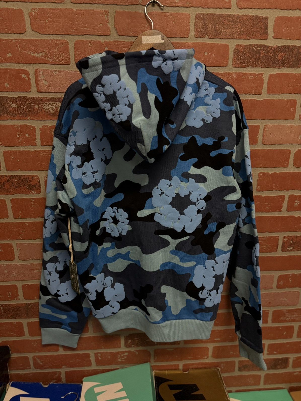DENIM TEARS Denim Tears Blue Cotten Wreath Hoodie Size XL (NEW) Size US XL / EU 56 / 4 - 7 Thumbnail