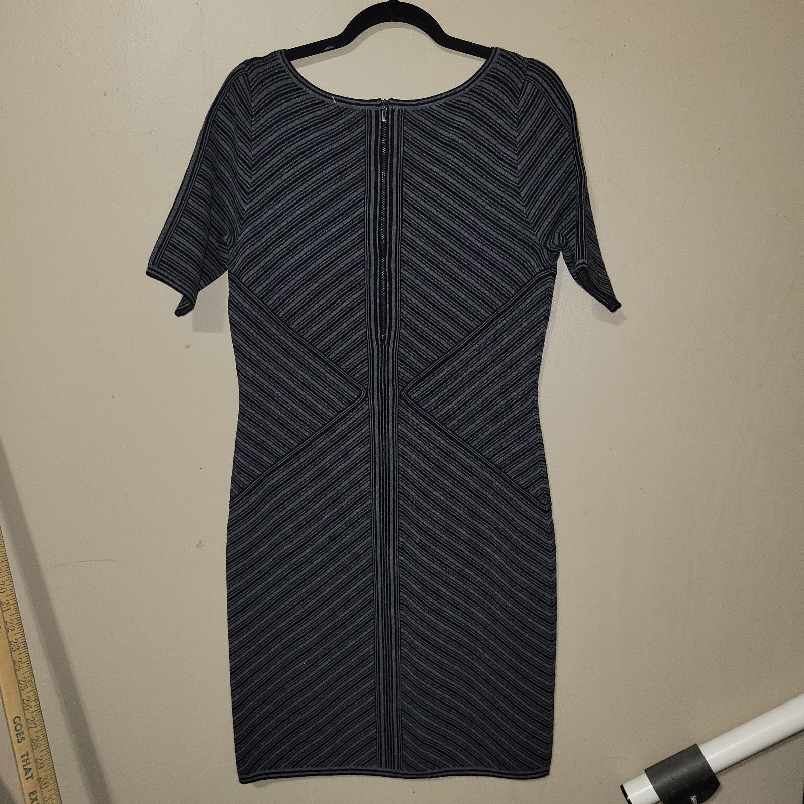 & Other Stories Cache Body-con Sweater Dress Sz L Zip Back Black Grey Stripe Size L / US 10 / IT 46 - 4 Thumbnail