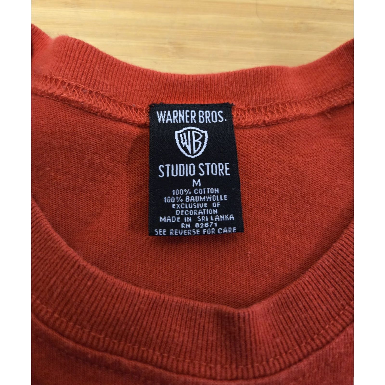 Vintage VINTAGE Warner Bros Looney Tunes Shirt Mens M Red 90s Cartoon Embroidered Pocket Tweety Sylvester Spike Cotton T-Shirt Size US M / EU 48-50 / 2 - 3 Thumbnail