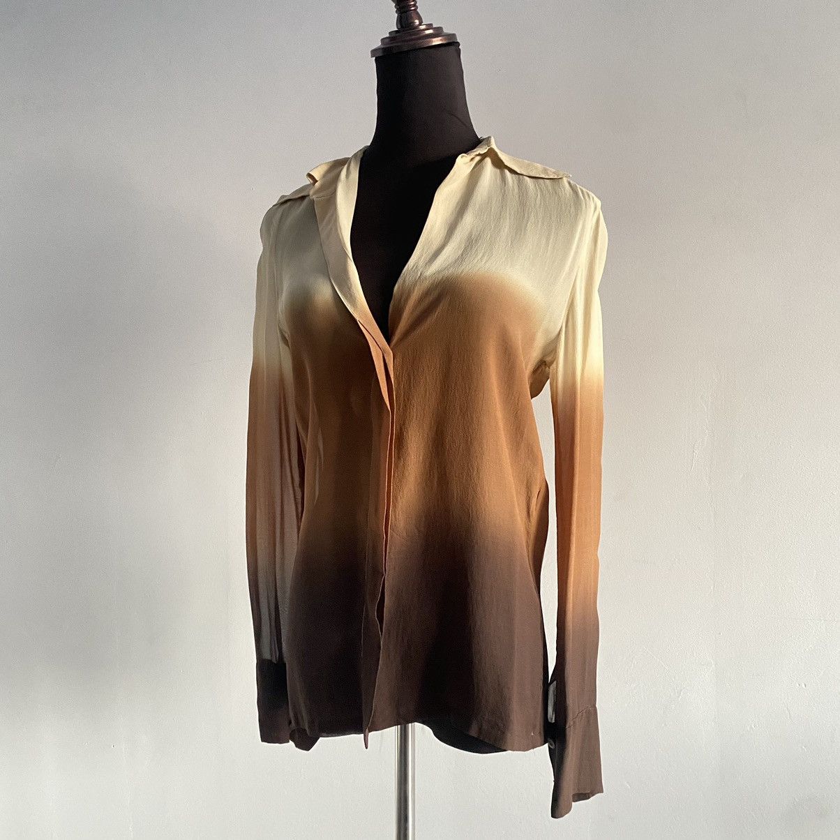 Tom Ford S/S 1997 Gucci by Tom Ford Brown Sheer Ombré Silk Button. Size US XXS / EU 40 - 2 Thumbnail