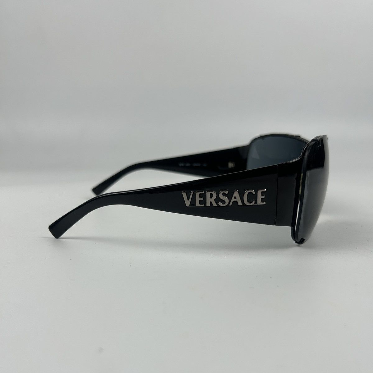 Versace 2000s Versace Lunette Brielle Sunglasses Size ONE SIZE - 3 Thumbnail