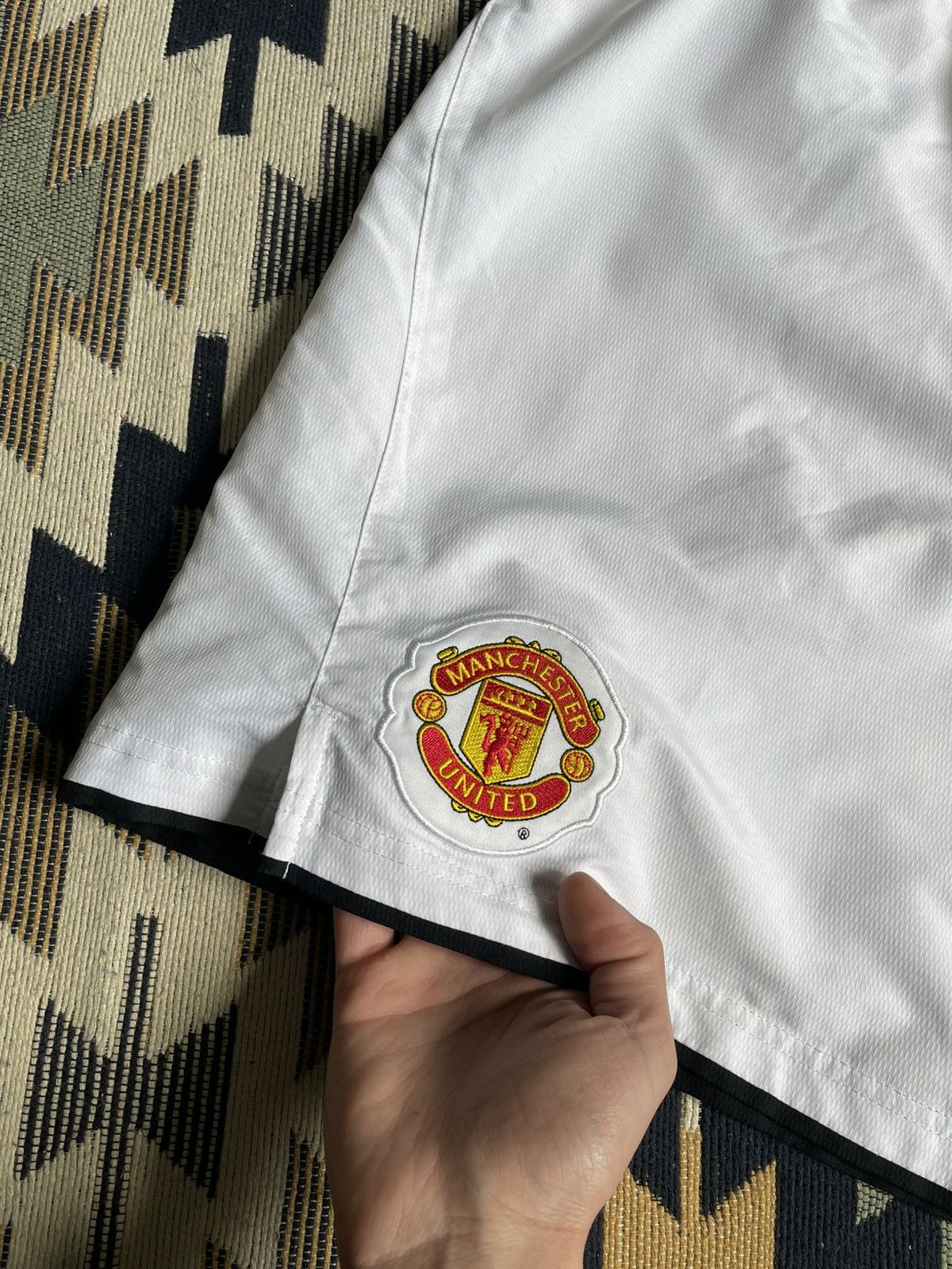Nike × Vintage Vintage Nike Manchester United Soccer Shorts Size US 32 / EU 48 - 4 Thumbnail