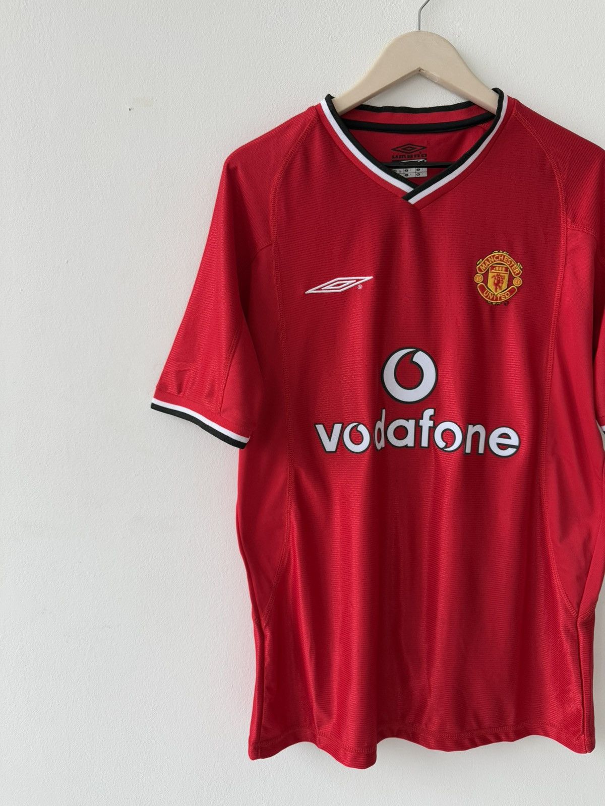 Umbro 🩸RARE🩸Umbro Manchester United 2000/2002 Beckham #7 Jersey Size US L / EU 52-54 / 3 - 4 Thumbnail