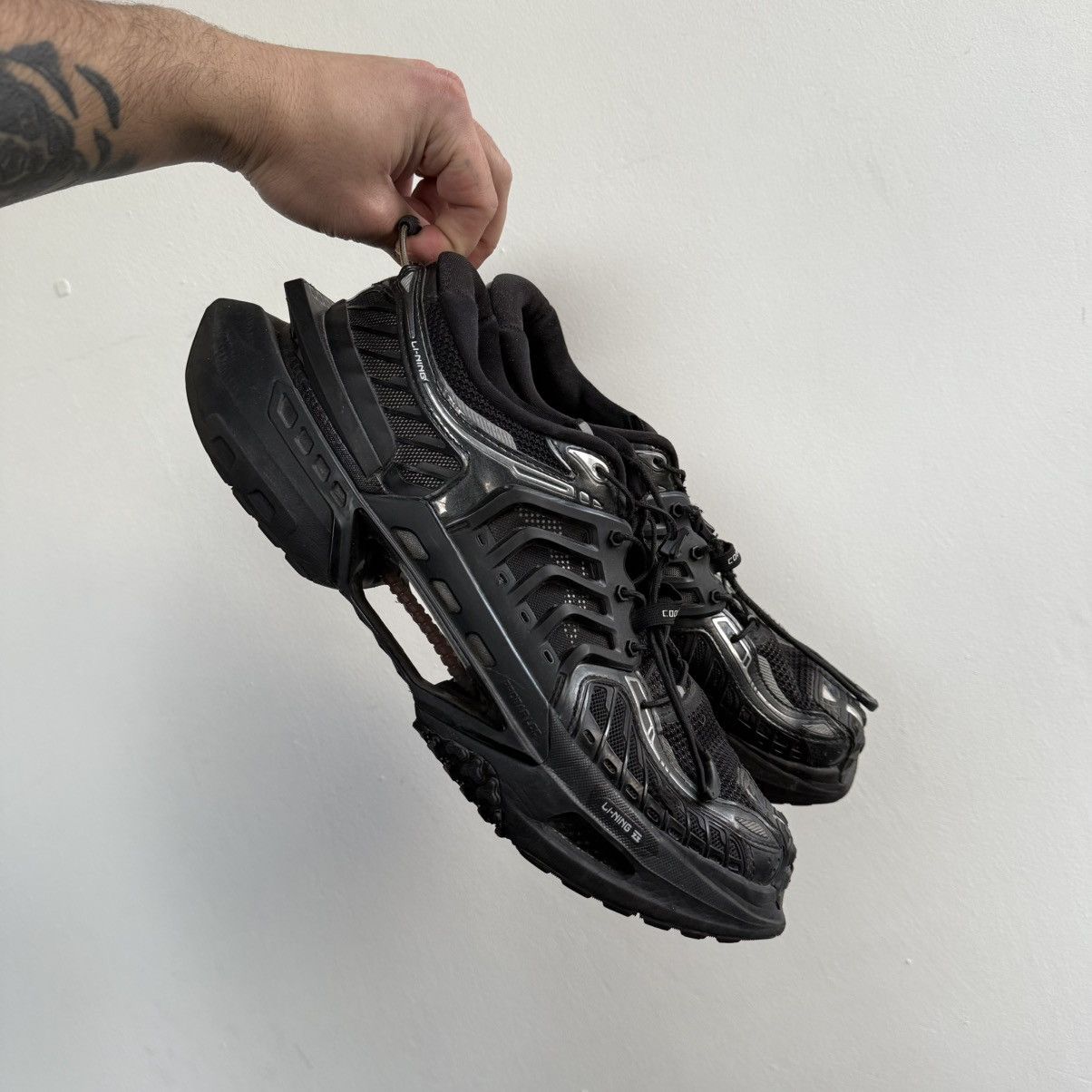 Balenciaga Li-ning Xuankong Black Sneakers Size US 11 / EU 44 - 2 Thumbnail