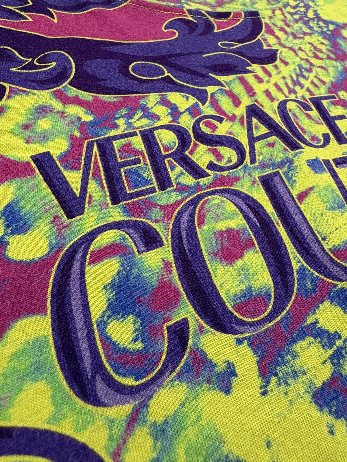 Versace Versace Jeans Couture All-Over Baroque Psychedelic T-Shirt M Size M / US 6-8 / IT 42-44 - 11 Thumbnail