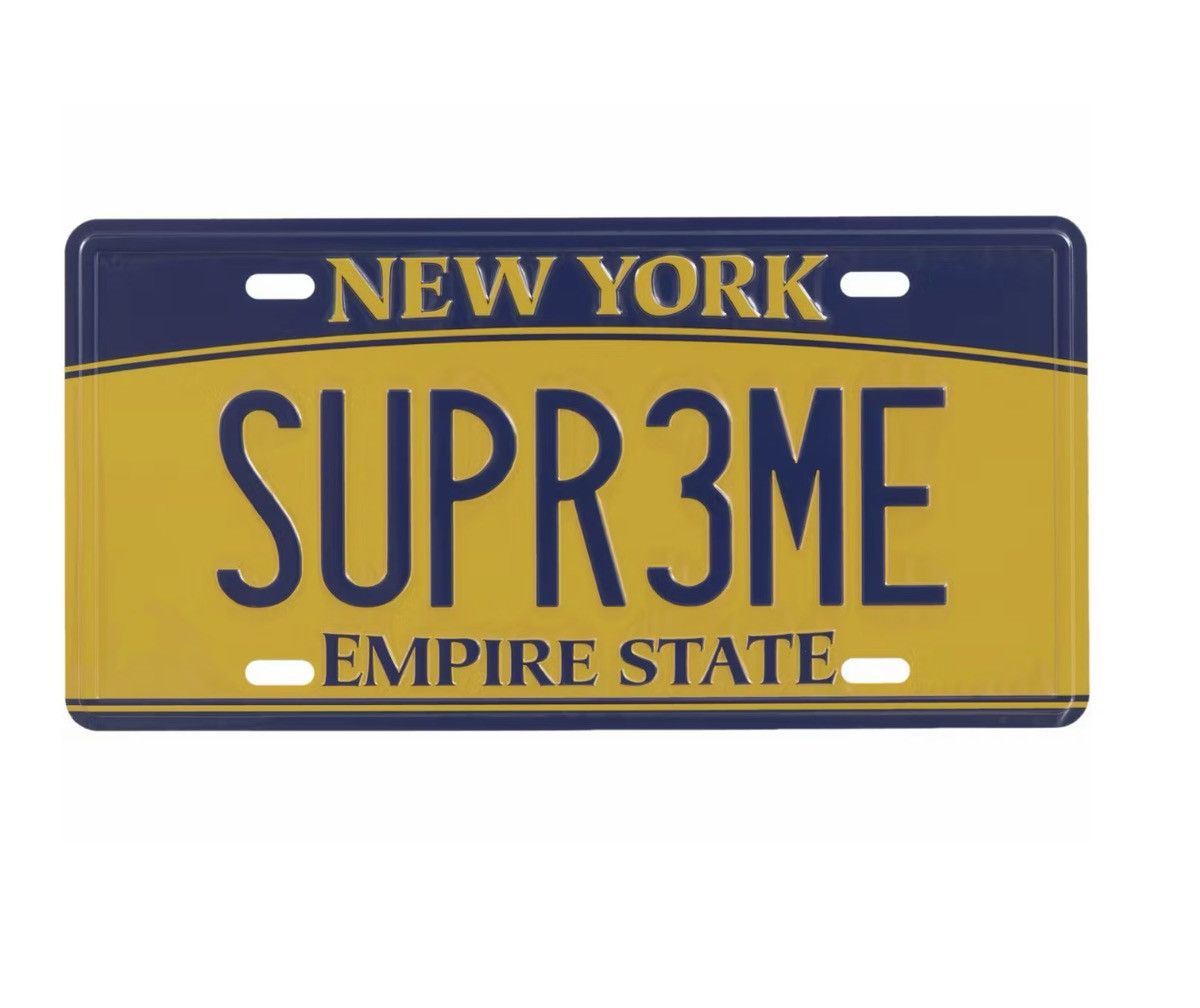 Supreme Supreme License Plate (New in Wrap) Size ONE SIZE - 7 Thumbnail