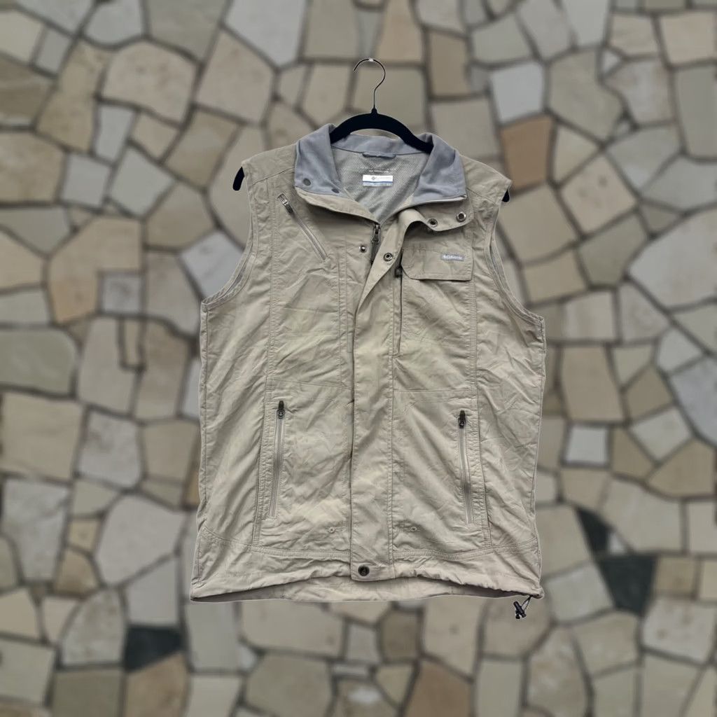 Vintage Columbia Vest Beige Lightweight Sun Protection Windbreaker S Mens Size US S / EU 44-46 / 1 - 1 Thumbnail