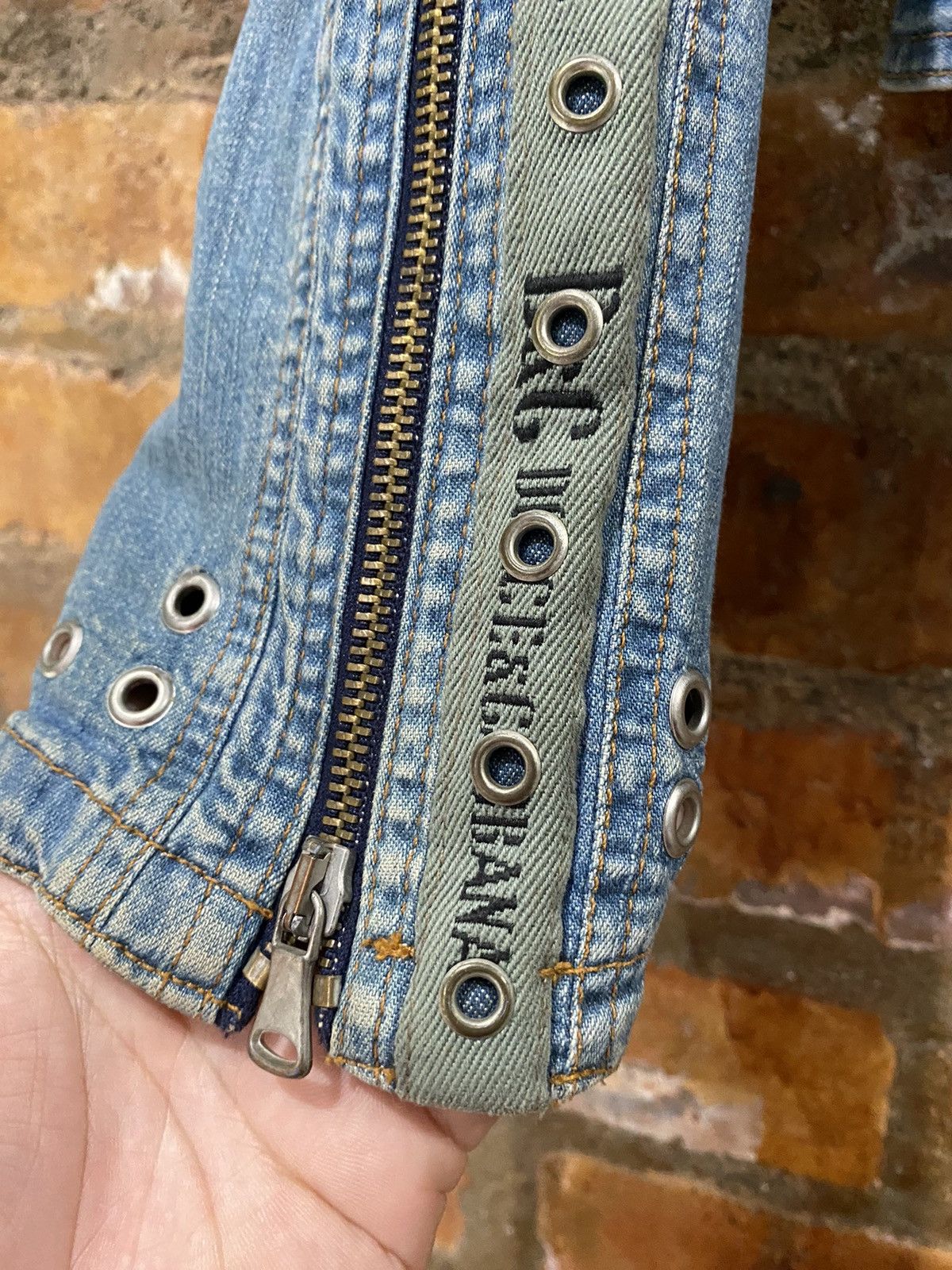 Dolce & Gabbana 2003 DG Bondage parachute O ring Crop Jacket Size S / US 4 / IT 40 - 11 Thumbnail