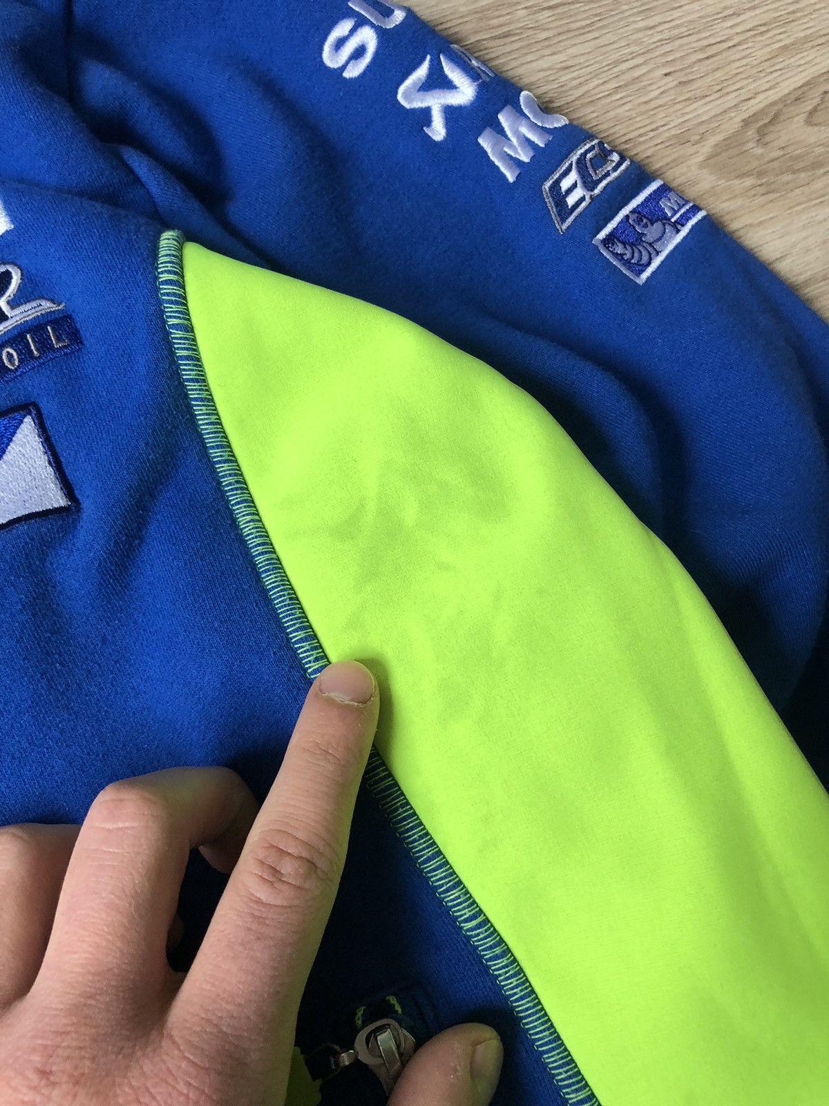 Vintage Vintage Y2K Suzuki Racing Moto Zip Hoodie Size US M / EU 48-50 / 2 - 5 Thumbnail