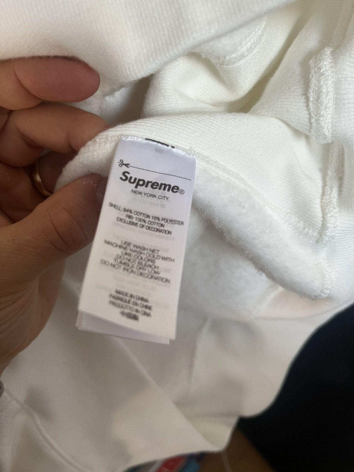 Supreme Supreme Washed Box Logo Crewneck, Size M Size US M / EU 48-50 / 2 - 6 Thumbnail