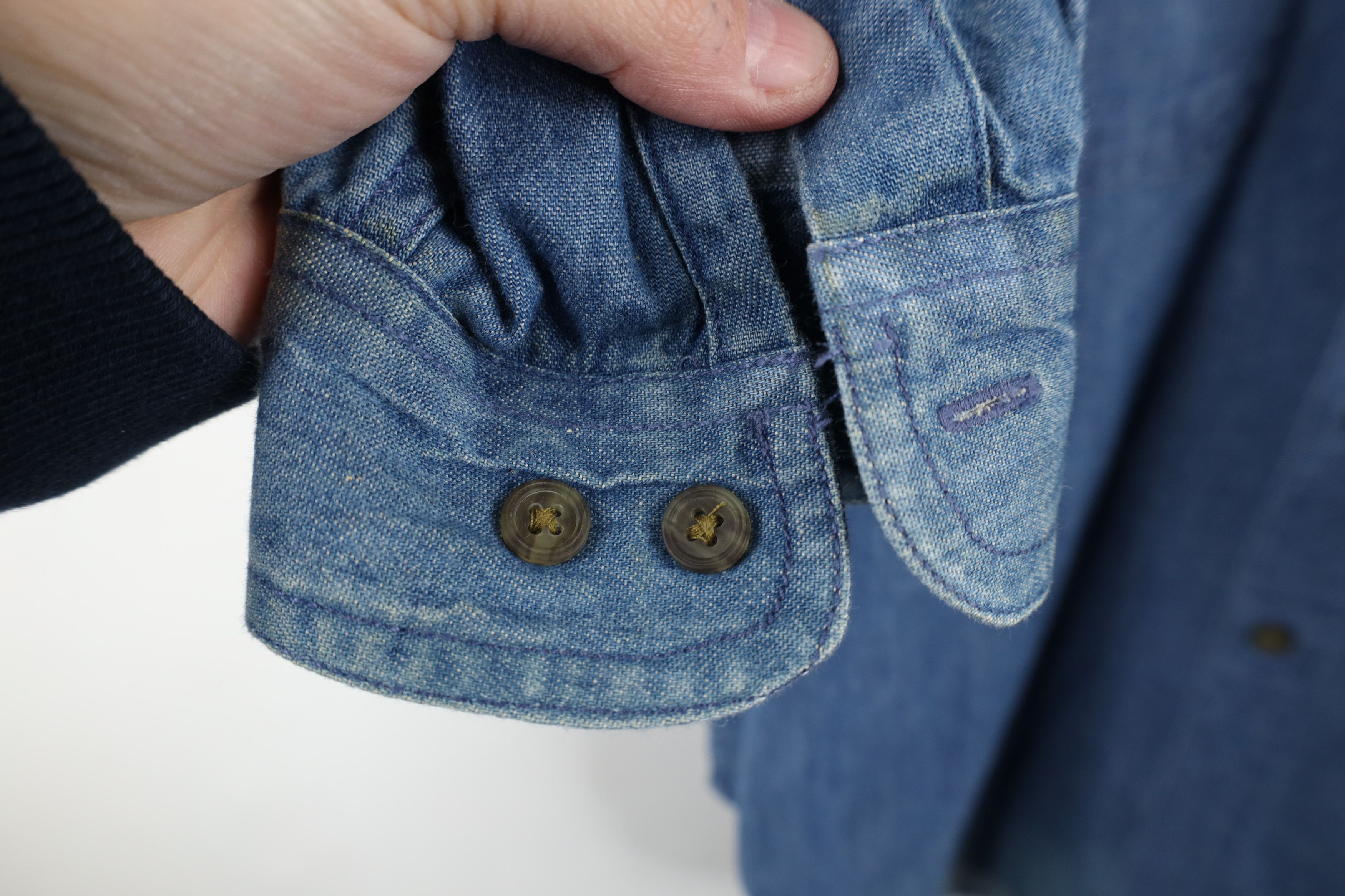 Vintage Vintage 90s Streetwear Fit Denim Jean Button Down Shirt Size US M / EU 48-50 / 2 - 7 Thumbnail