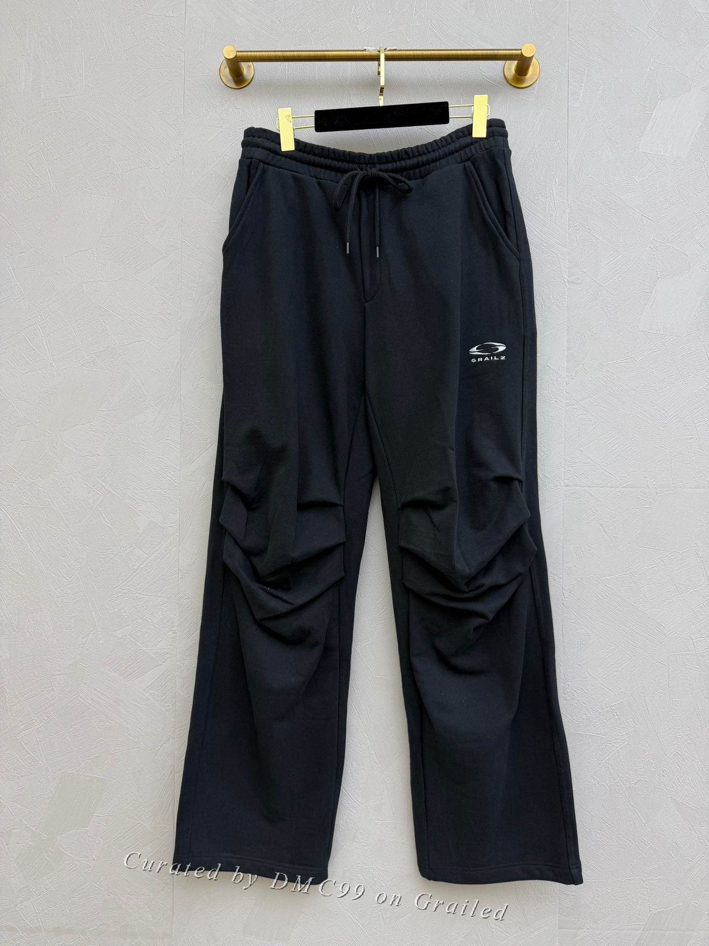 GRAILZ Grailz GZ Embroidered Logo Knee Pleat Sweatpants Size US 28 / EU 44 - 1 Thumbnail