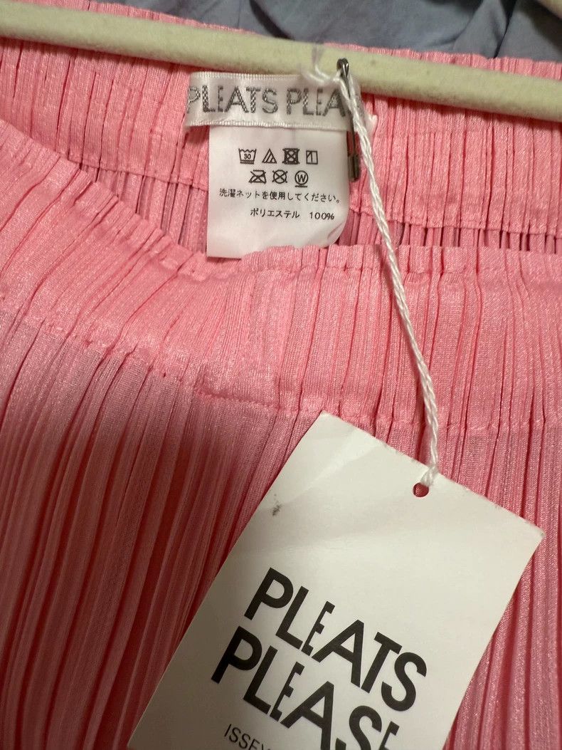 Issey Miyake Issey Miyake size:4 Light pink pleated trousers Size 31" - 4 Thumbnail