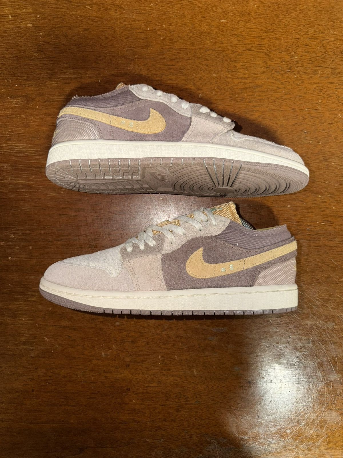 Nike Air Jordan 1 Low SE Craft Inside Out-Taupe Haze size 8.5 Size US 8.5 / EU 41-42 - 1 Thumbnail