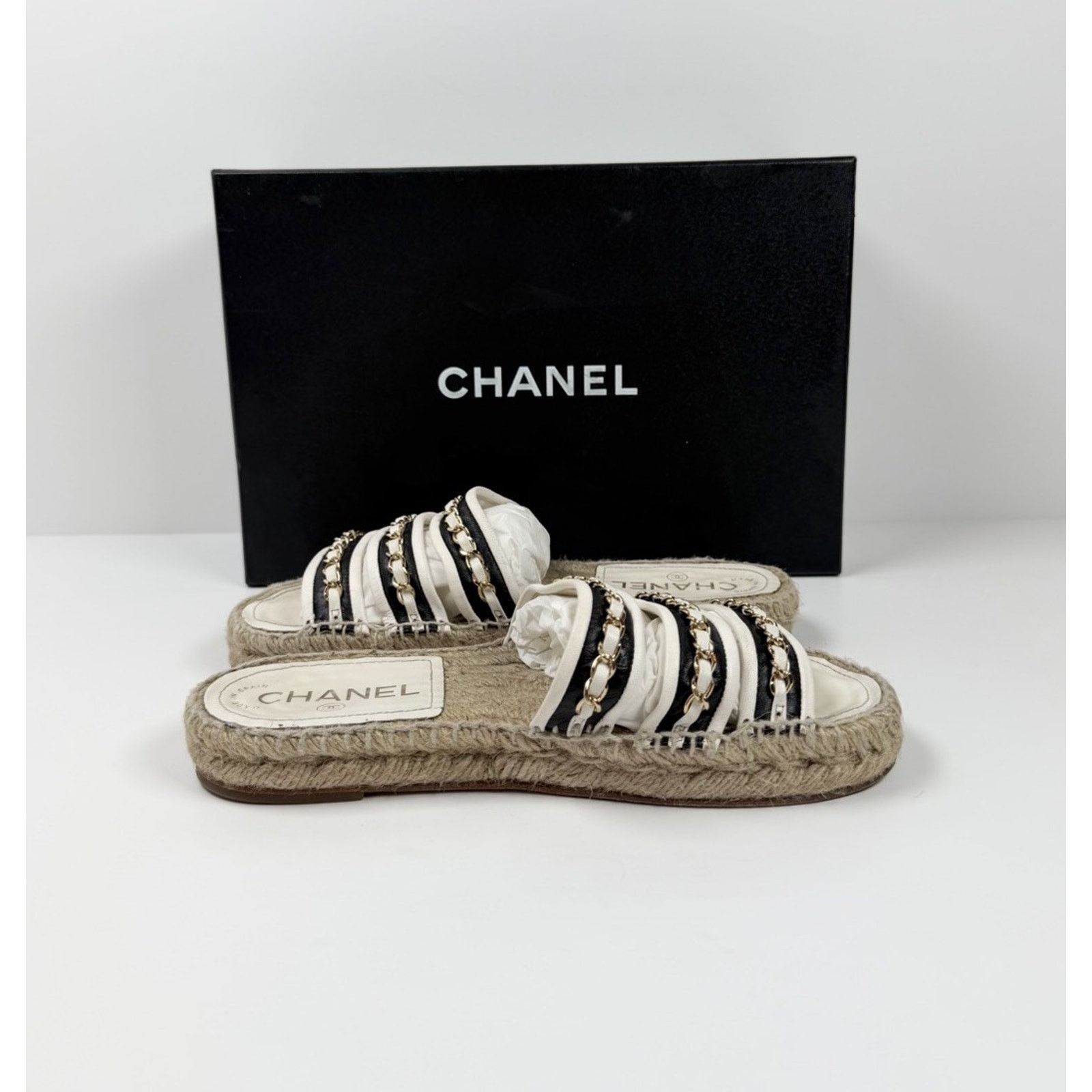 Chanel Size 36EU/6W - Chanel Chain Link Leather Espadrilles Size US 6 / IT 36 - 6 Thumbnail