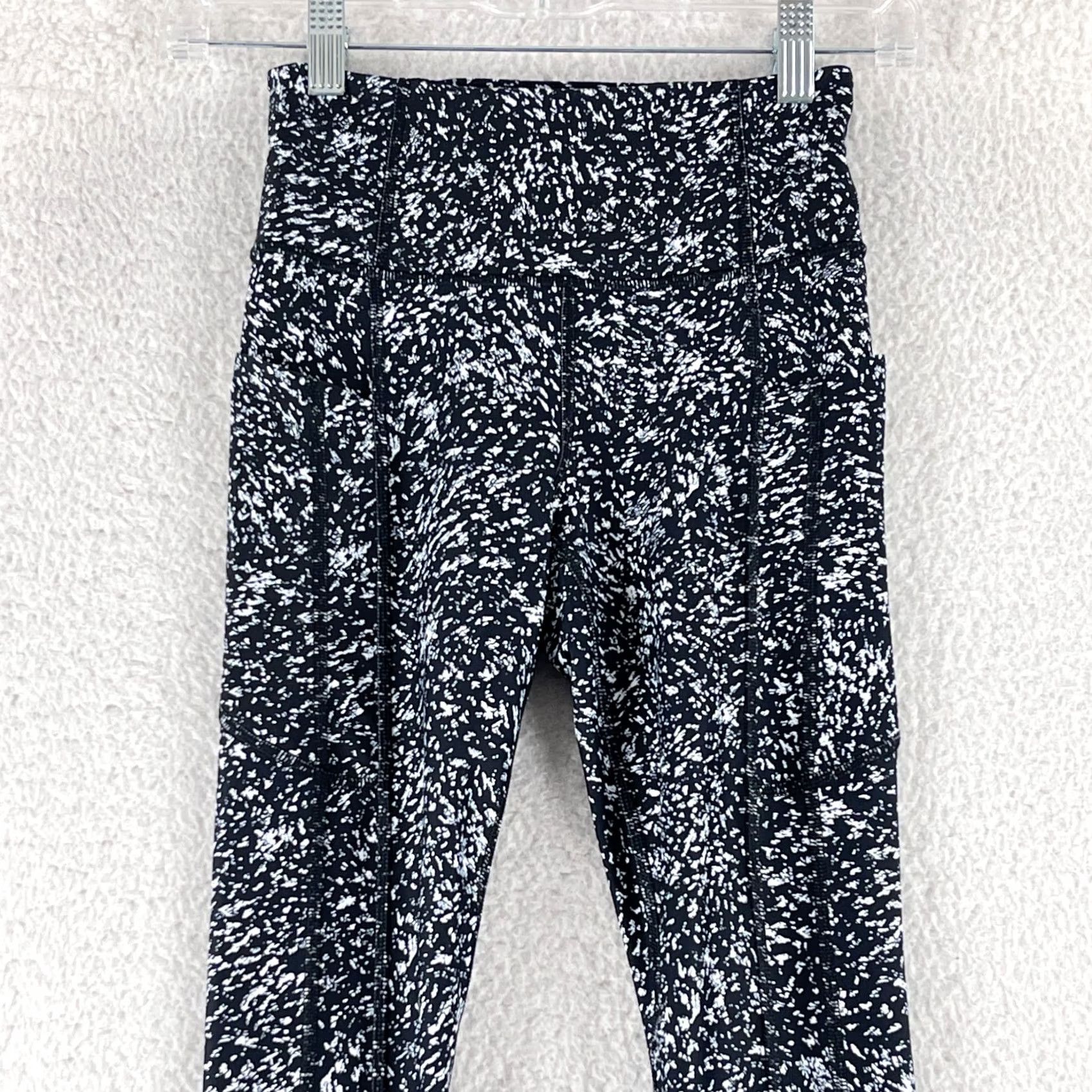Athleta Athleta Leggings Womens XXS Black White Ultimate Stash 7/8 Tight Yoga Gym Size 24" / US 00 / IT 34 - 2 Thumbnail