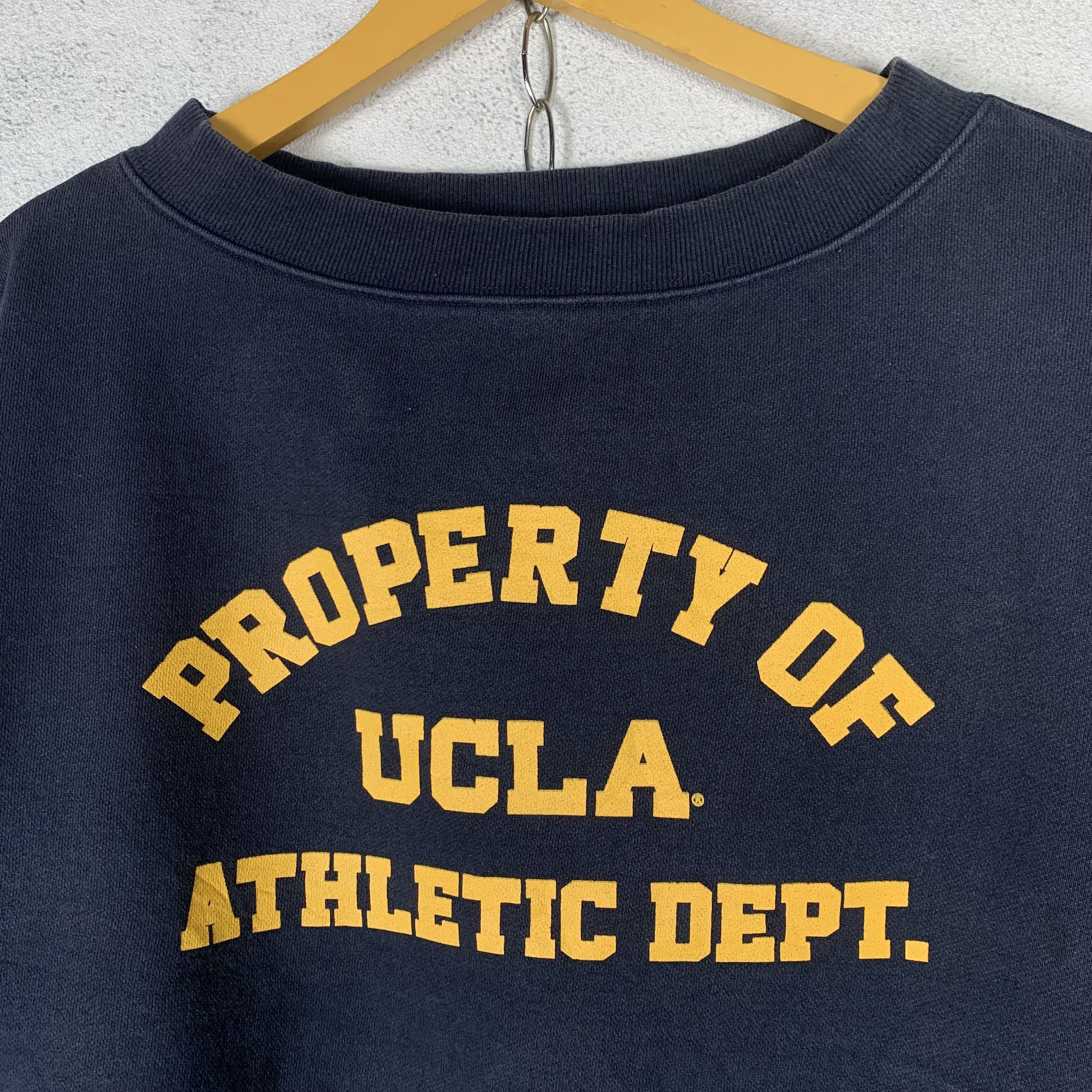 Vintage Vintage Property of UCLA Athletic Dept Sweatshirt Crewneck Size US M / EU 48-50 / 2 - 2 Thumbnail