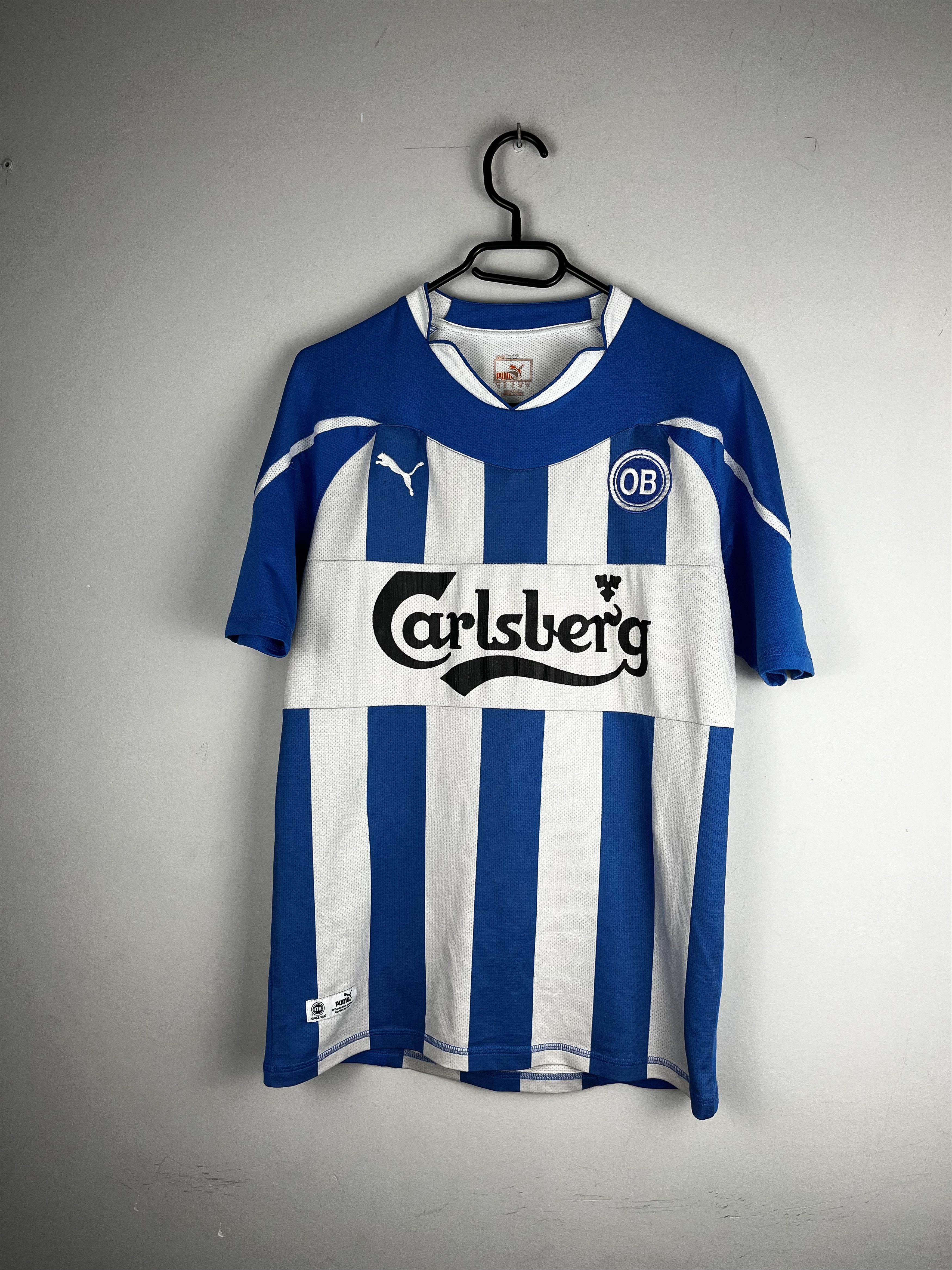 Puma Puma Odnese OB 2010/2011 Home Kit Jersey Size US S / EU 44-46 / 1 - 1 Thumbnail