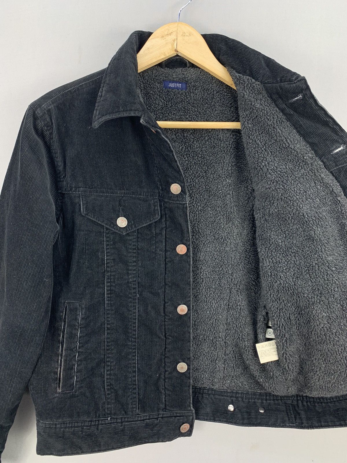 Uniqlo Y2K Uniqlo Corduroy Trucker Jacket Size US S / EU 44-46 / 1 - 12 Thumbnail