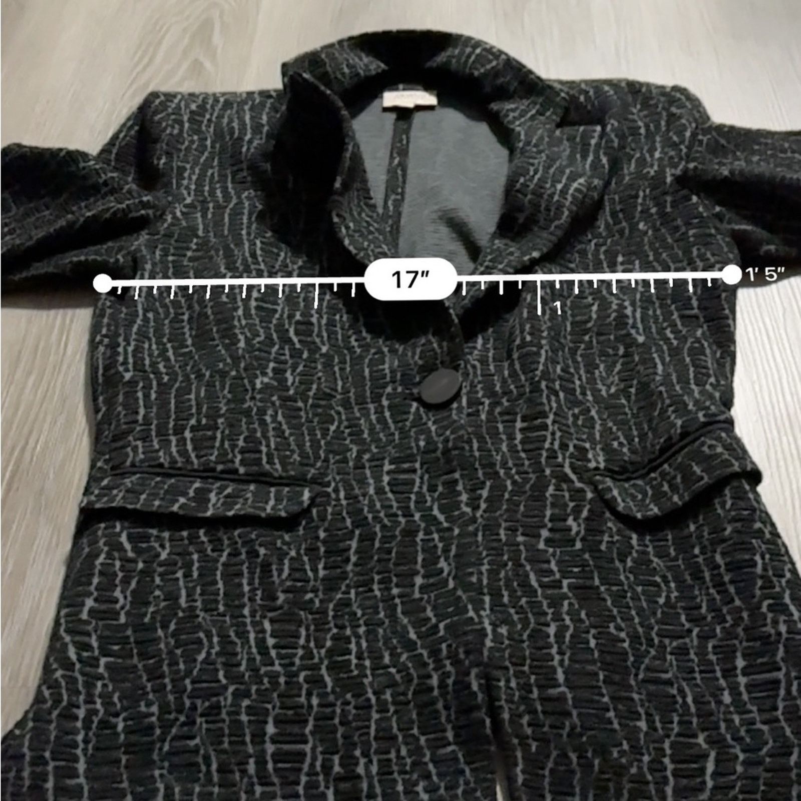 Armani Collezioni Armani Collezioni Snakeskin Print Long Sleeve Blazer Sz 10 Size L / US 10 / IT 46 - 11 Thumbnail