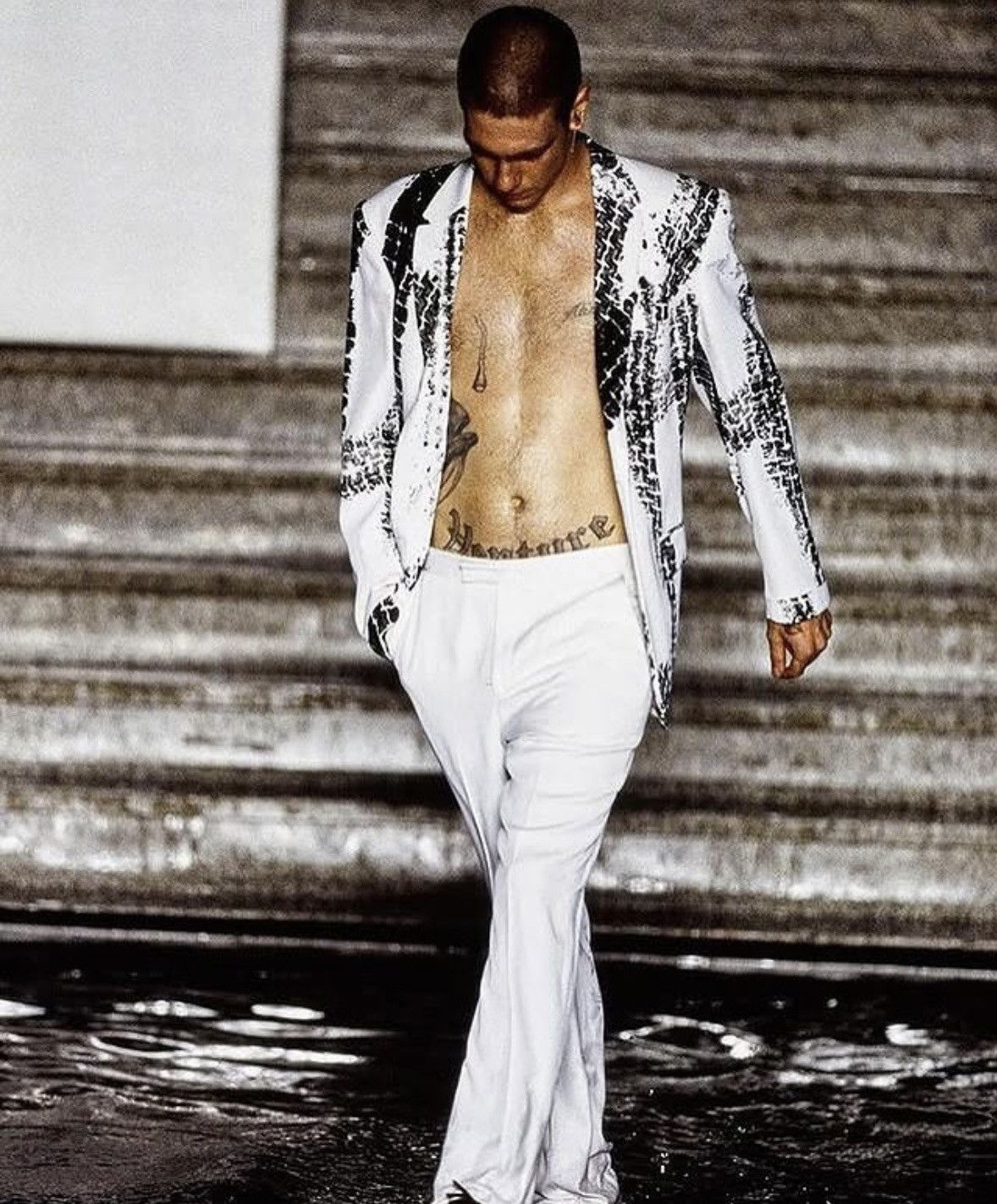 Alexander McQueen Alexander McQueen Tire Tracks Herringbone Pants Size US 30 / EU 46 - 18 Thumbnail