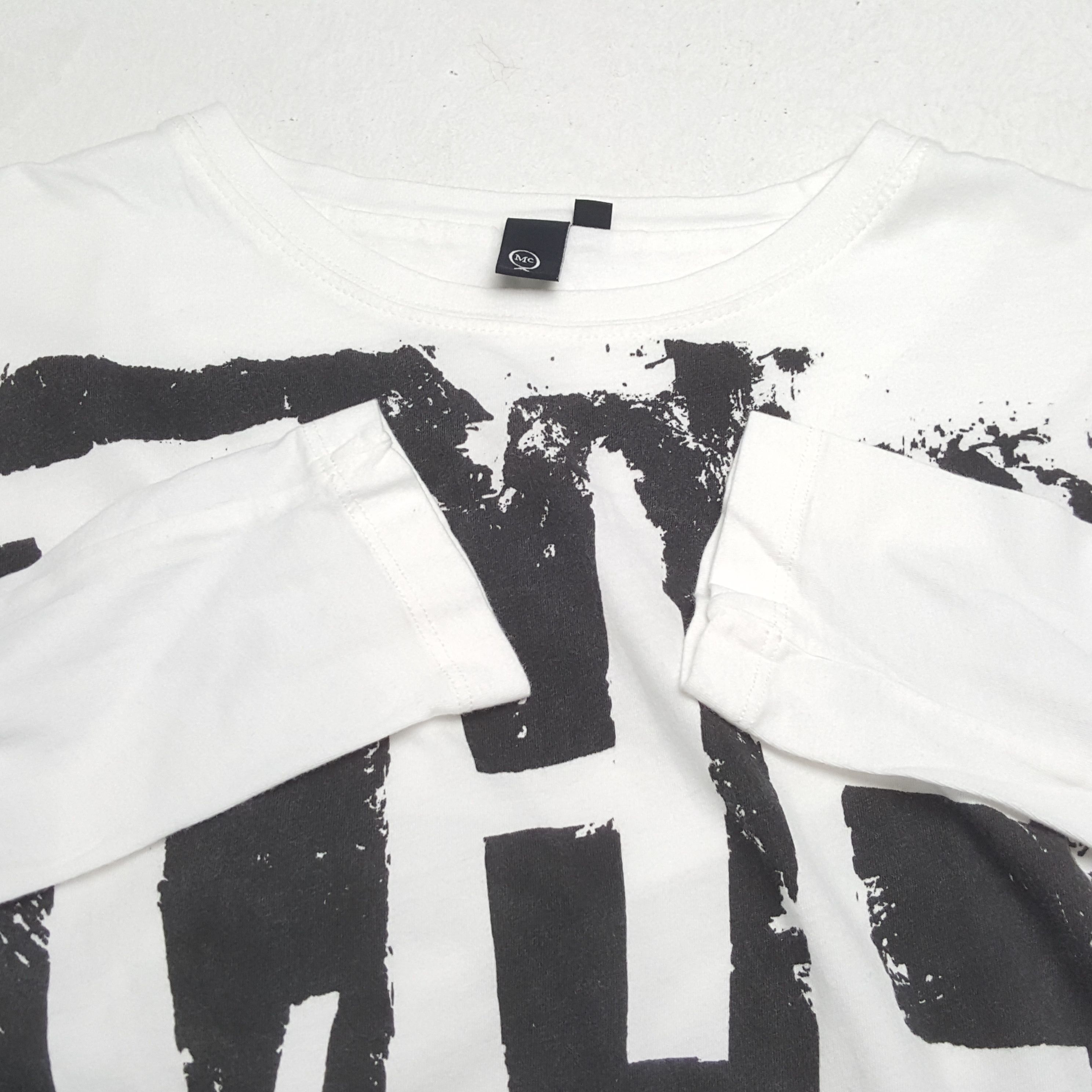 Alexander McQueen × MCQ × Vintage Vintage MC QUEENS Alexander McQueen Fashion T-Shirts Size US S / EU 44-46 / 1 - 8 Thumbnail