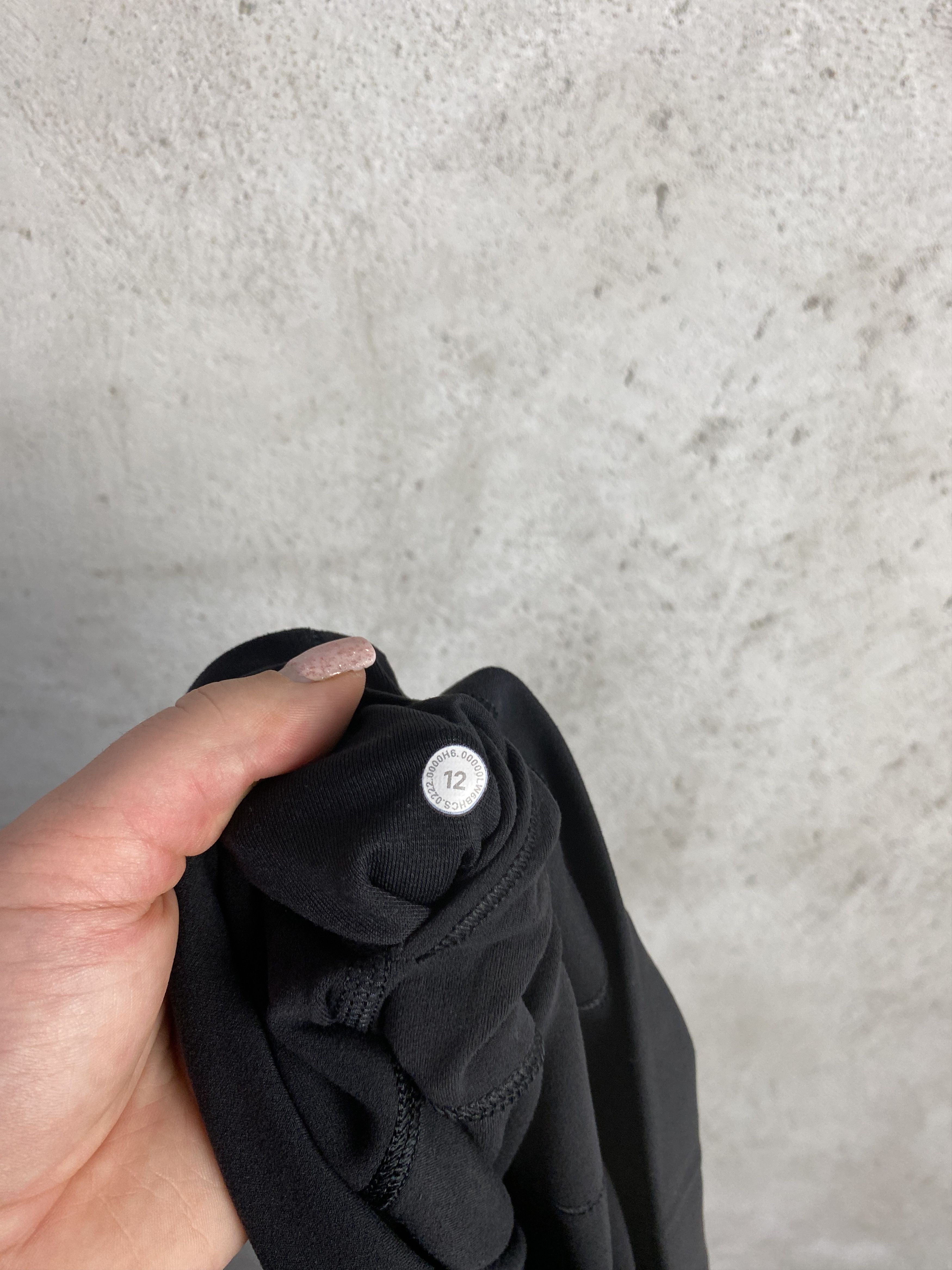 Lululemon Lululemon capri short leggings pilates yoga Size 34" / US 12 / IT 48 - 4 Thumbnail