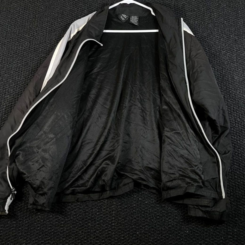 Starter VINTAGE Starter Windbreaker Jacket Size 2XL Black White Full Zip Track Men's Size US XXL / EU 58 / 5 - 3 Thumbnail