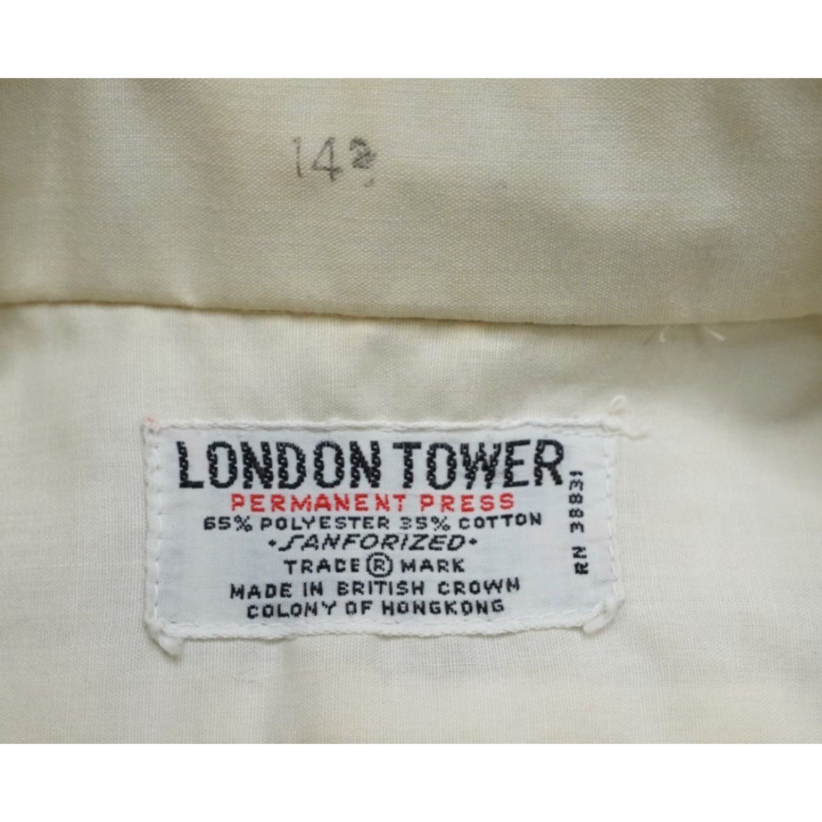 Vintage Vintage London Tower Shirt Mens M White 60s Button-Up Short Sleeve Casual Vintage 60s Mens White London Tower Shirt Size US M / EU 48-50 / 2 - 3 Thumbnail