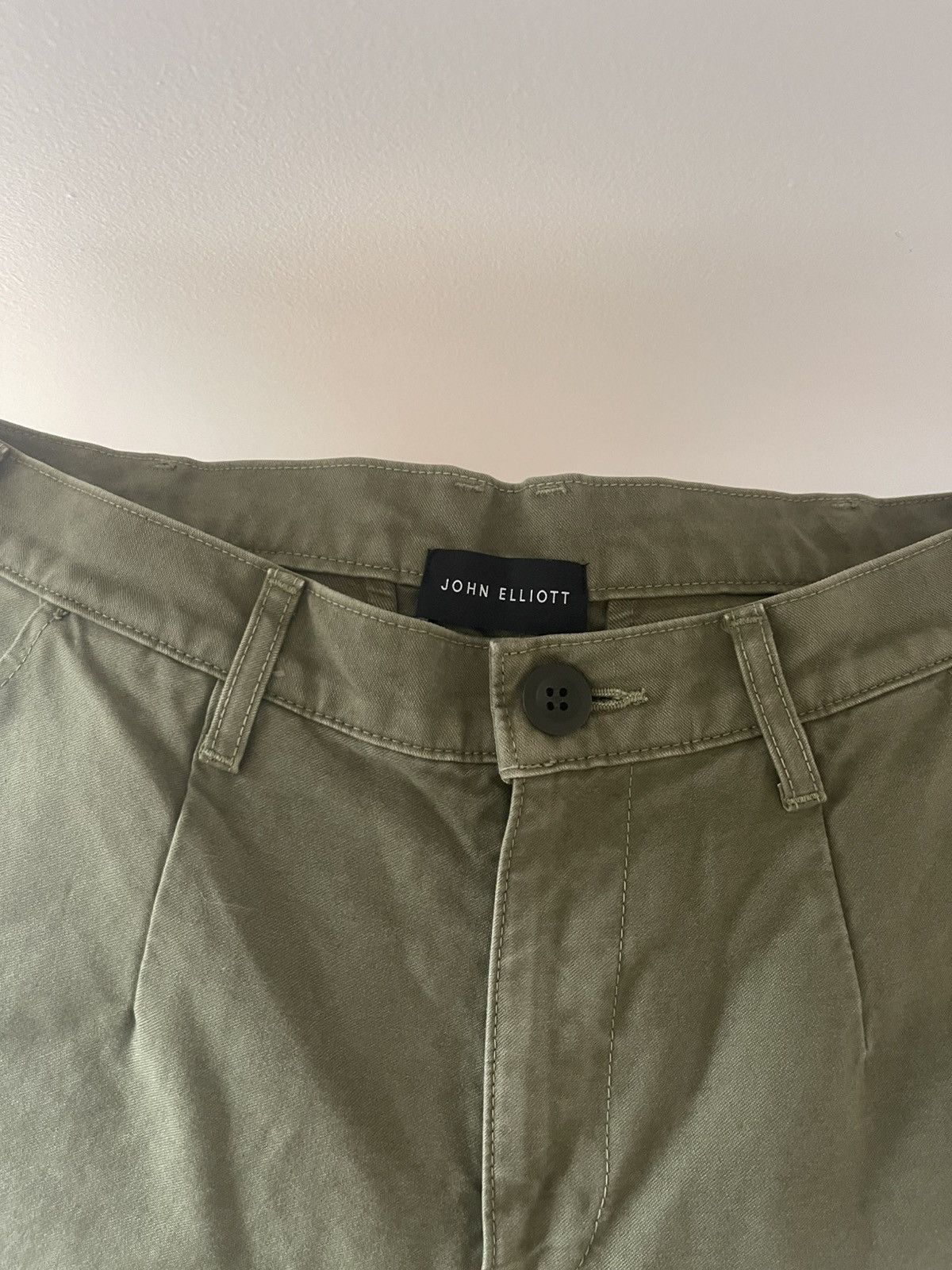 John Elliott John Elliott Techno Utility Cargo Pants Olive (size 30) Size US 30 / EU 46 - 3 Thumbnail