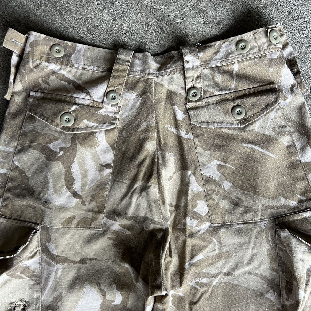 Vintage Vintage Camo Cargo Shorts Size US 32 / EU 48 - 11 Thumbnail