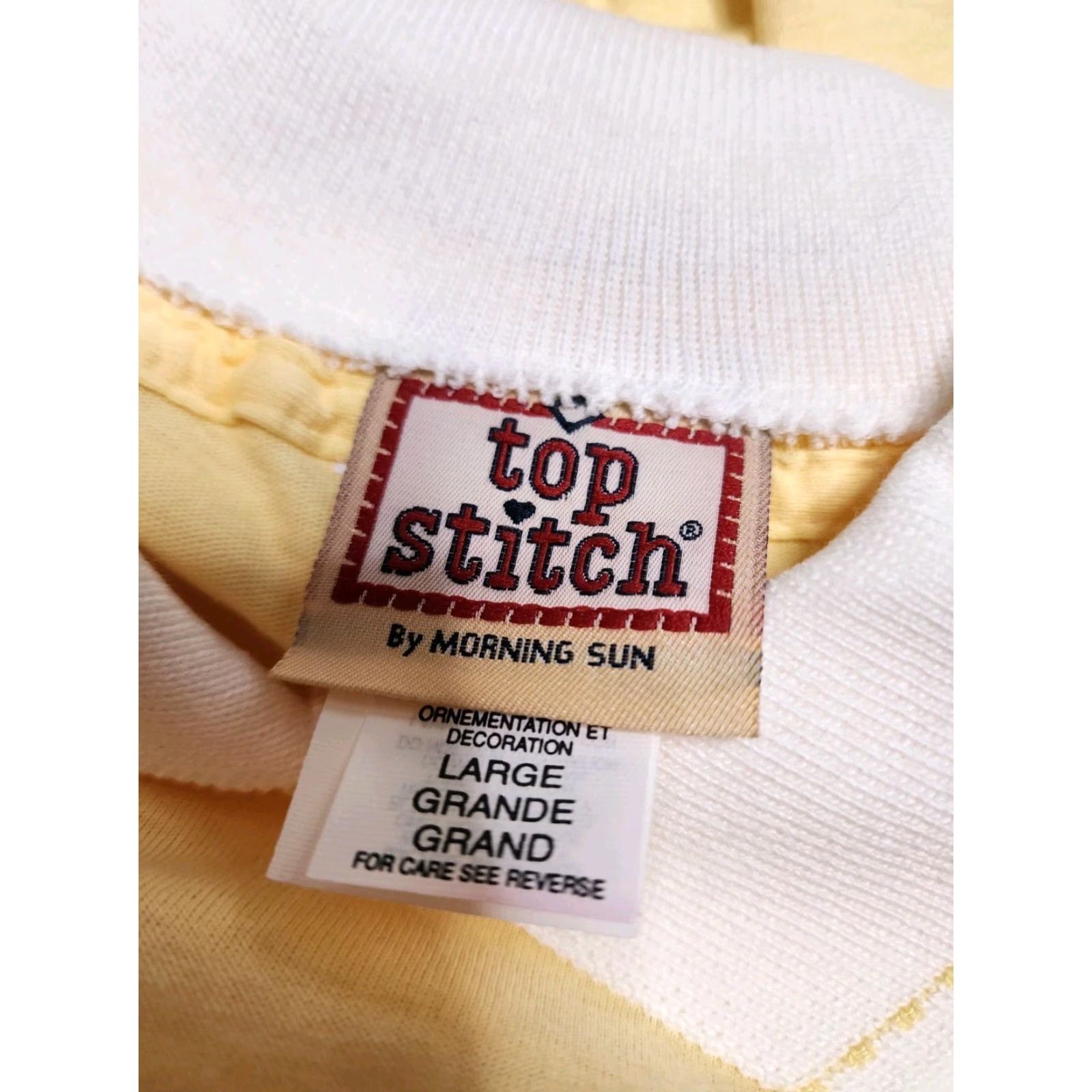 Vintage VINTAGE Top Stitch Embroidered Magnolia Flower T-Shirt Mens Large Yellow 90s Graphic Cotton Crew Neck Unisex Size US L / EU 52-54 / 3 - 7 Thumbnail