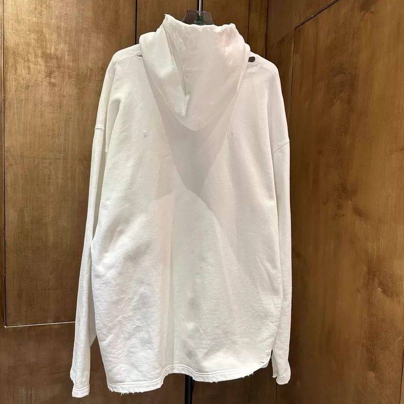 Balenciaga Balenciaga White fuzzy letters destroy hoodies and sweater Size US XS / EU 42 / 0 - 2 Thumbnail