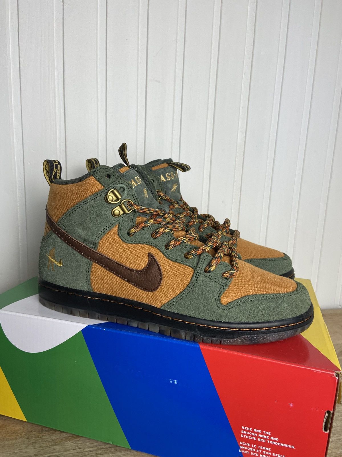 Nike New Nike SB Dunk High "Pass-Port" Size 8US Size US 8 / EU 41 - 5 Thumbnail