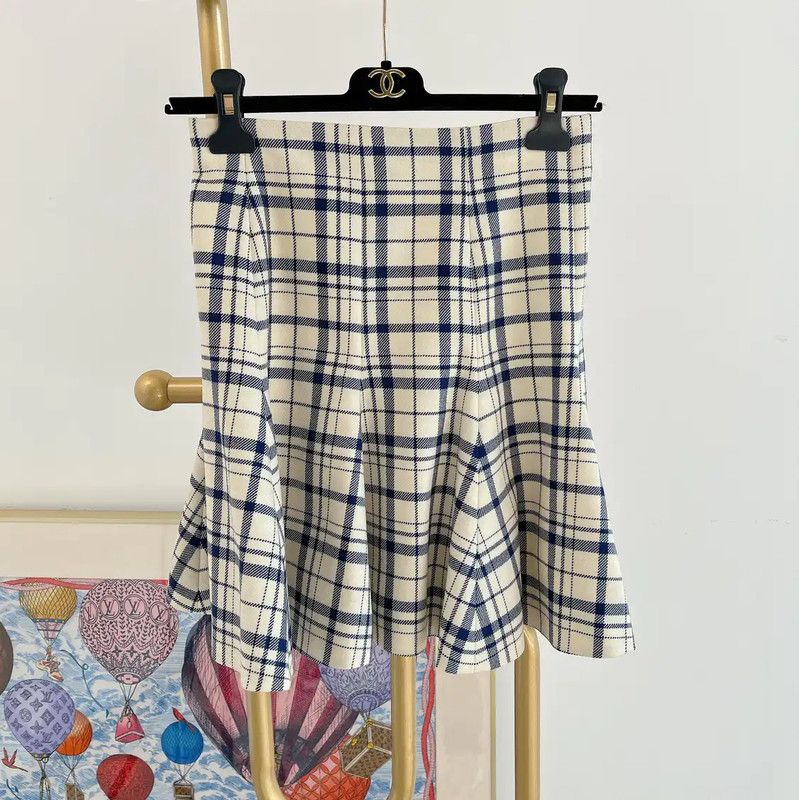 Dior Dior Checkered Wool Mini Skirt for Women 0089 Size 22" - 1 Thumbnail
