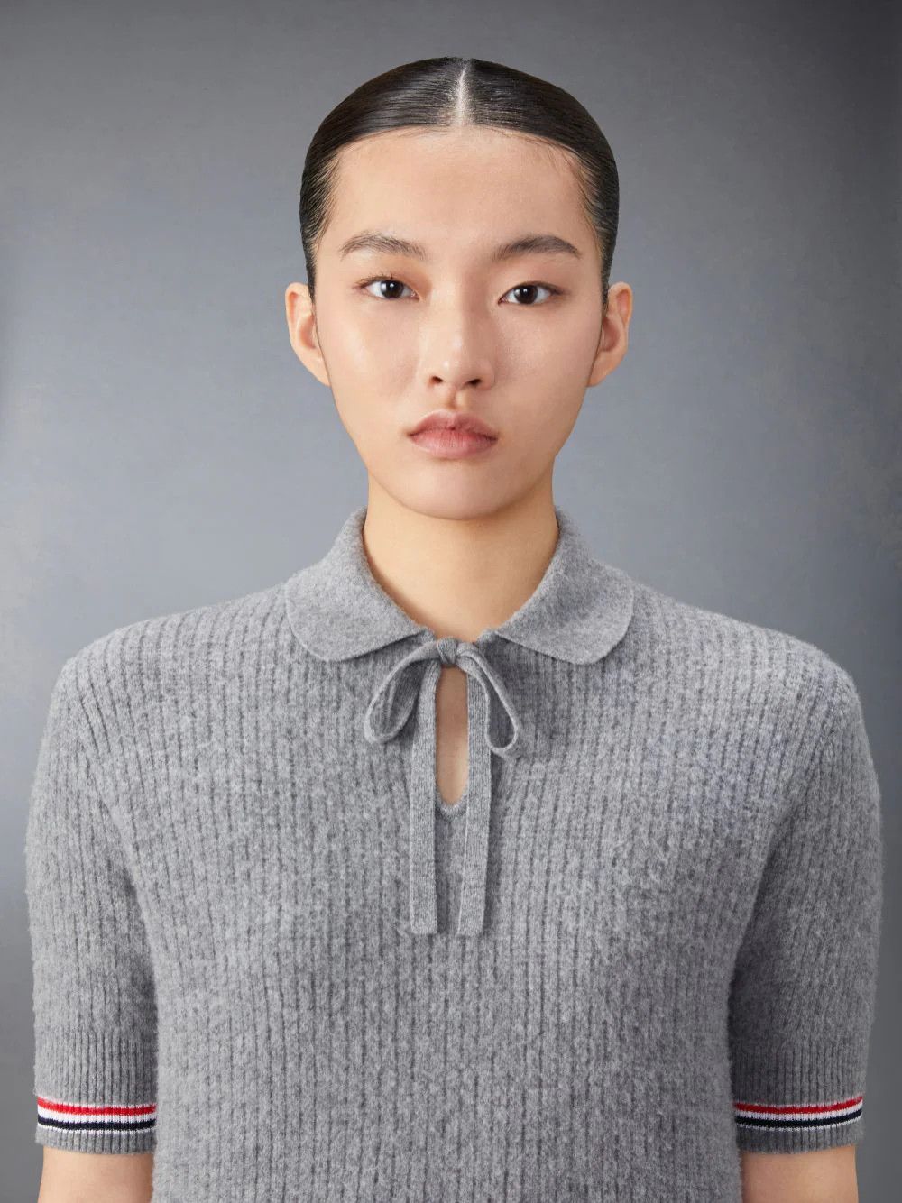 Thom Browne o1s22i1n0924 Short-Sleeved Merino Wool Polo Shirt in Grey Size M / US 6-8 / IT 42-44 - 4 Thumbnail