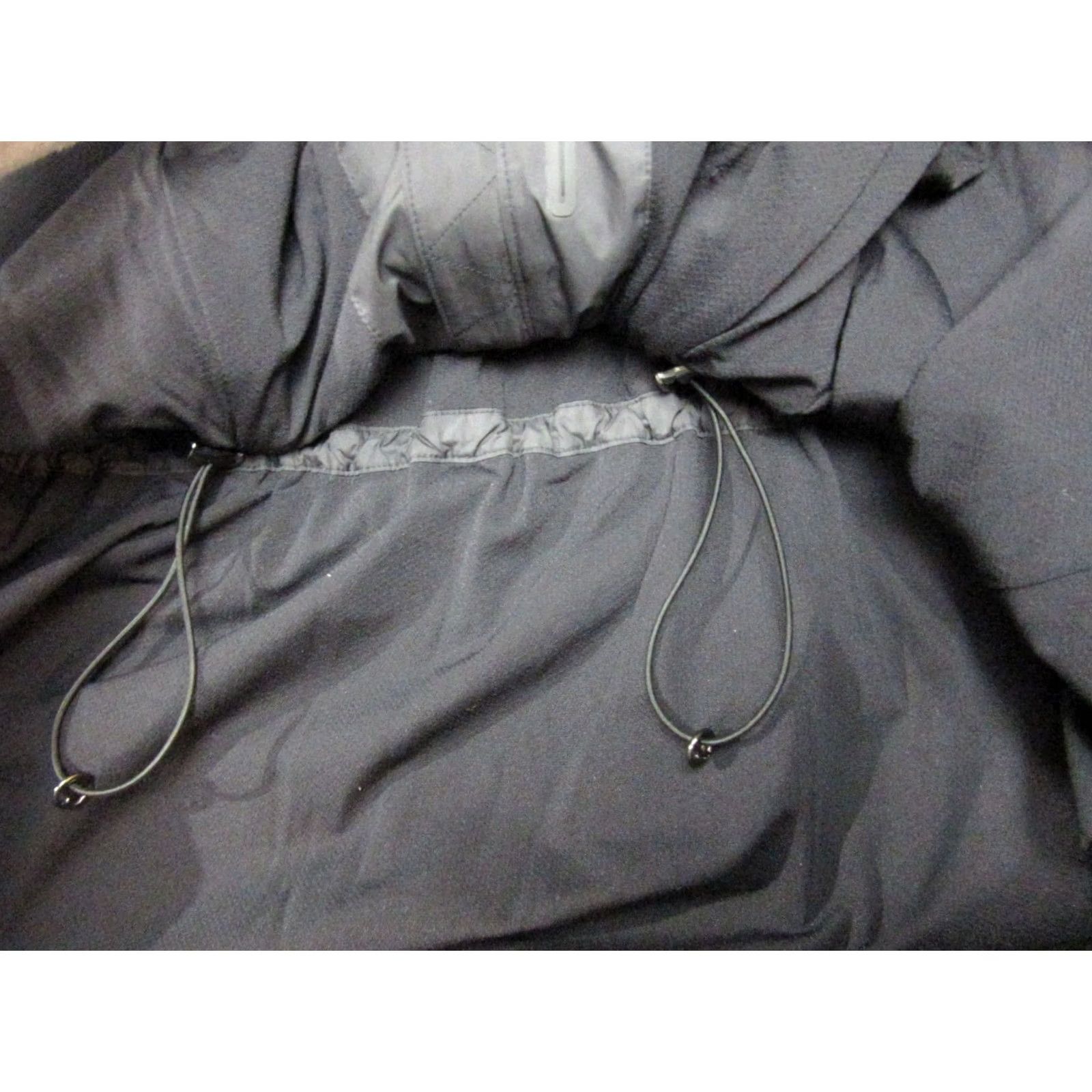 Lululemon Lululemon Jacket Womens 8 Black Hooded Full Zip Pleated Outdoor Windbreaker Size M / US 6-8 / IT 42-44 - 6 Thumbnail