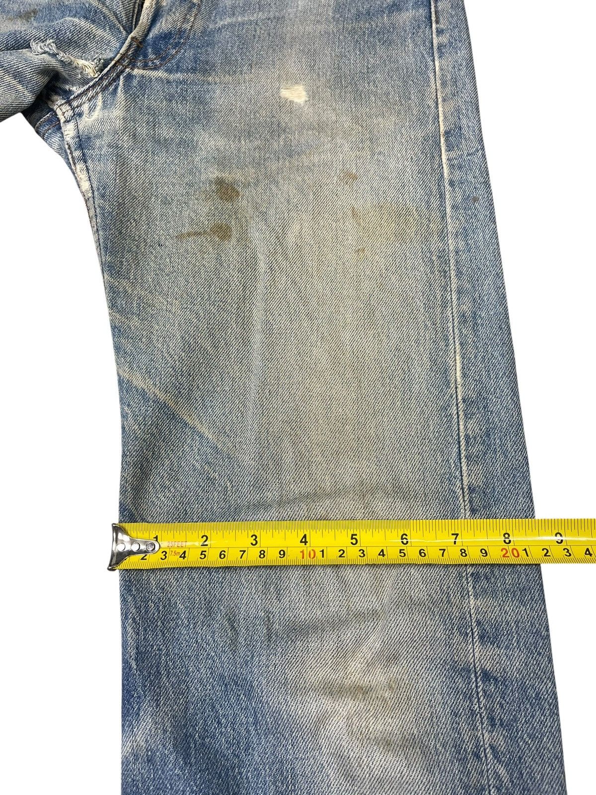 Levi's Vintage Levi’s 501 XX Distressed Jeans Straight Cut Size US 29 - 14 Thumbnail