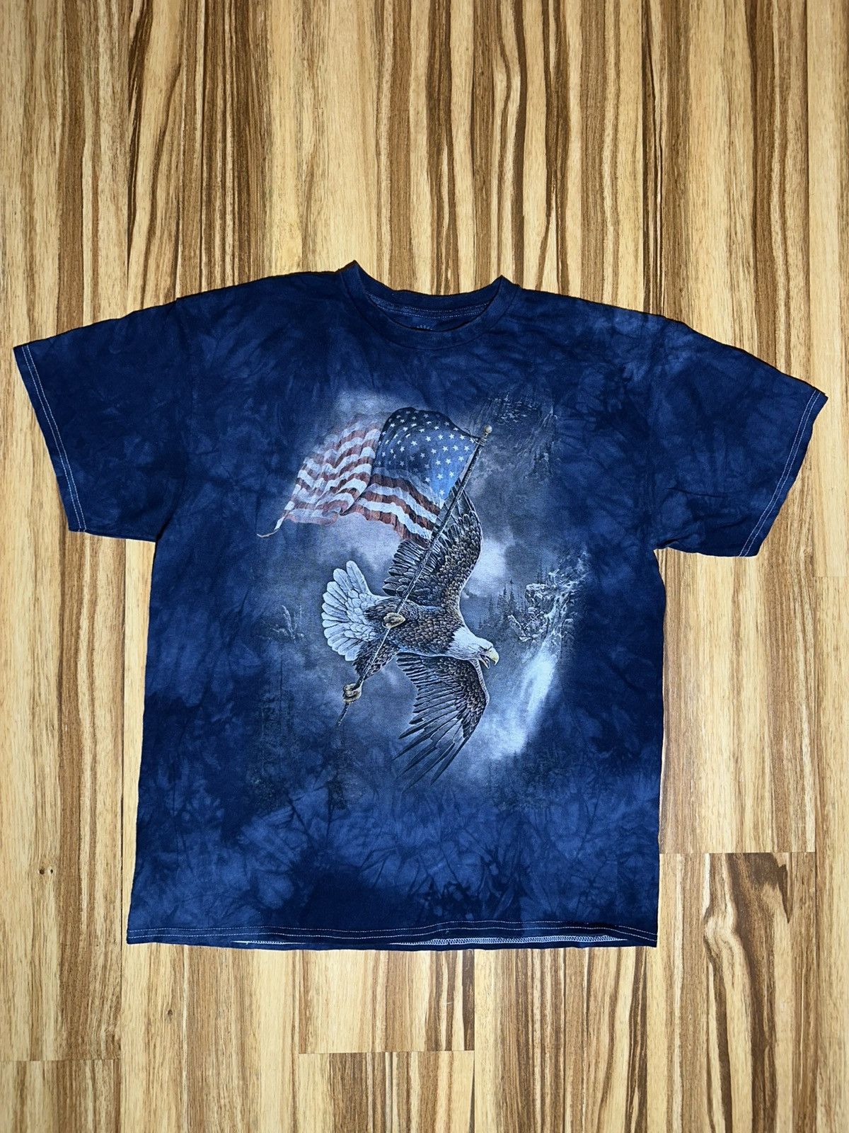 The Mountain The Mountain Navy Tie Dye Eagle With flag Graphic T-Shirt Size US L / EU 52-54 / 3 - 1 Thumbnail