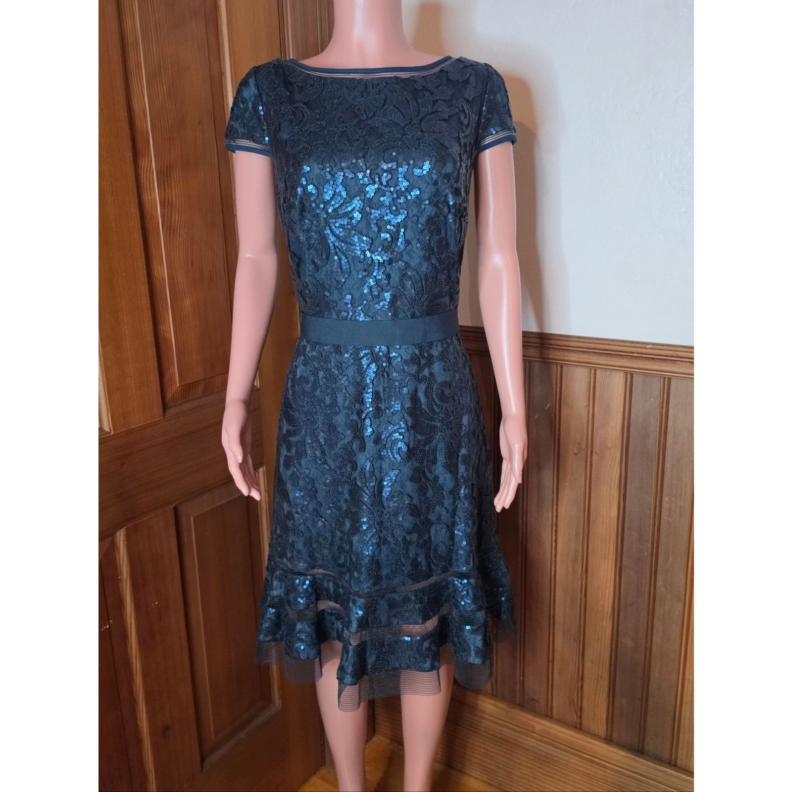 Tadashi Shoji Tadashi Shoji Navy Sequin Lace Fit-and-Flare Dress 14 Size L / US 10 / IT 46 - 1 Thumbnail